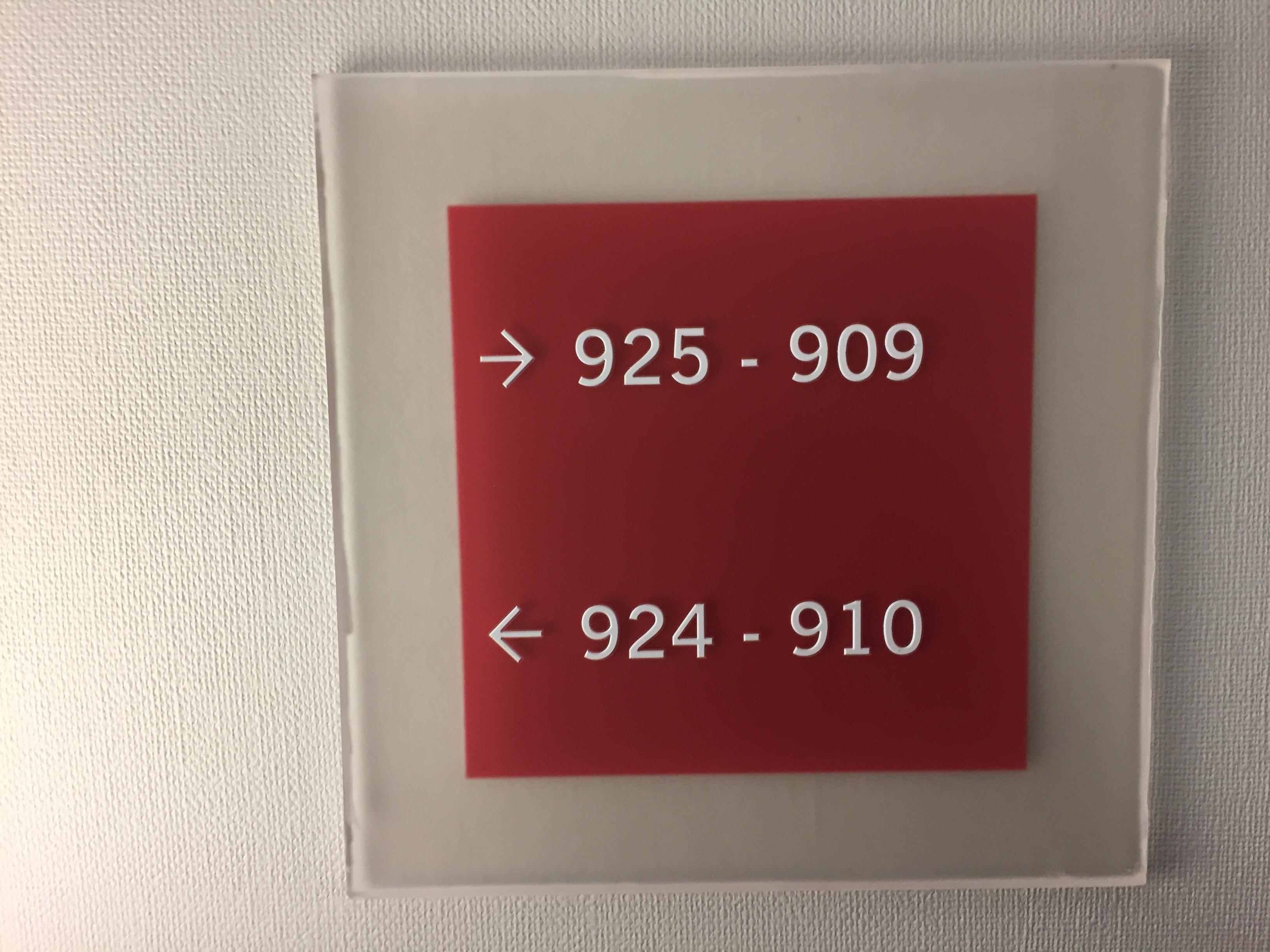 This hotel room number sign. r/CrappyDesign