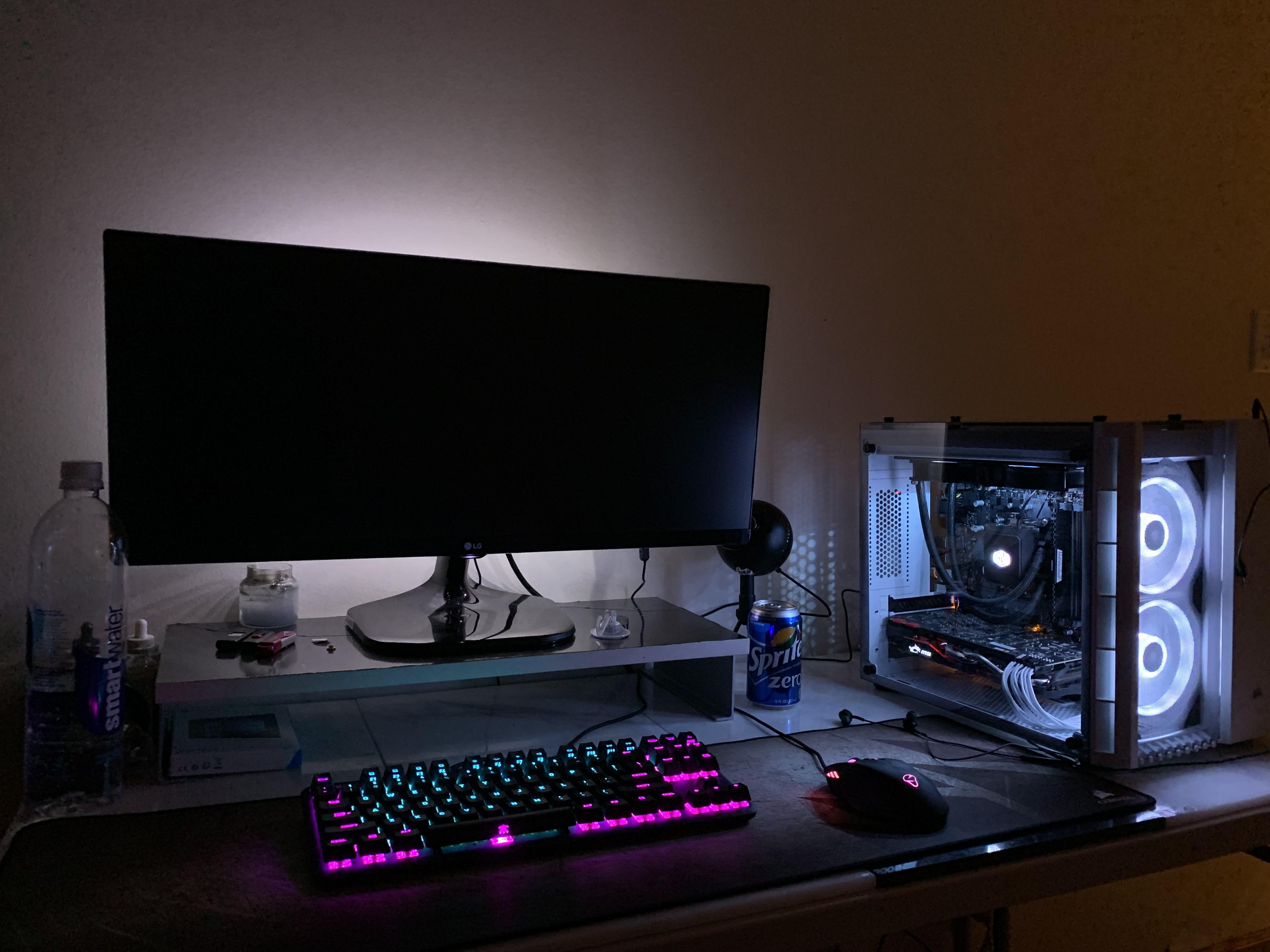 Finished my matx build yesterday, so happy with the result battlestations