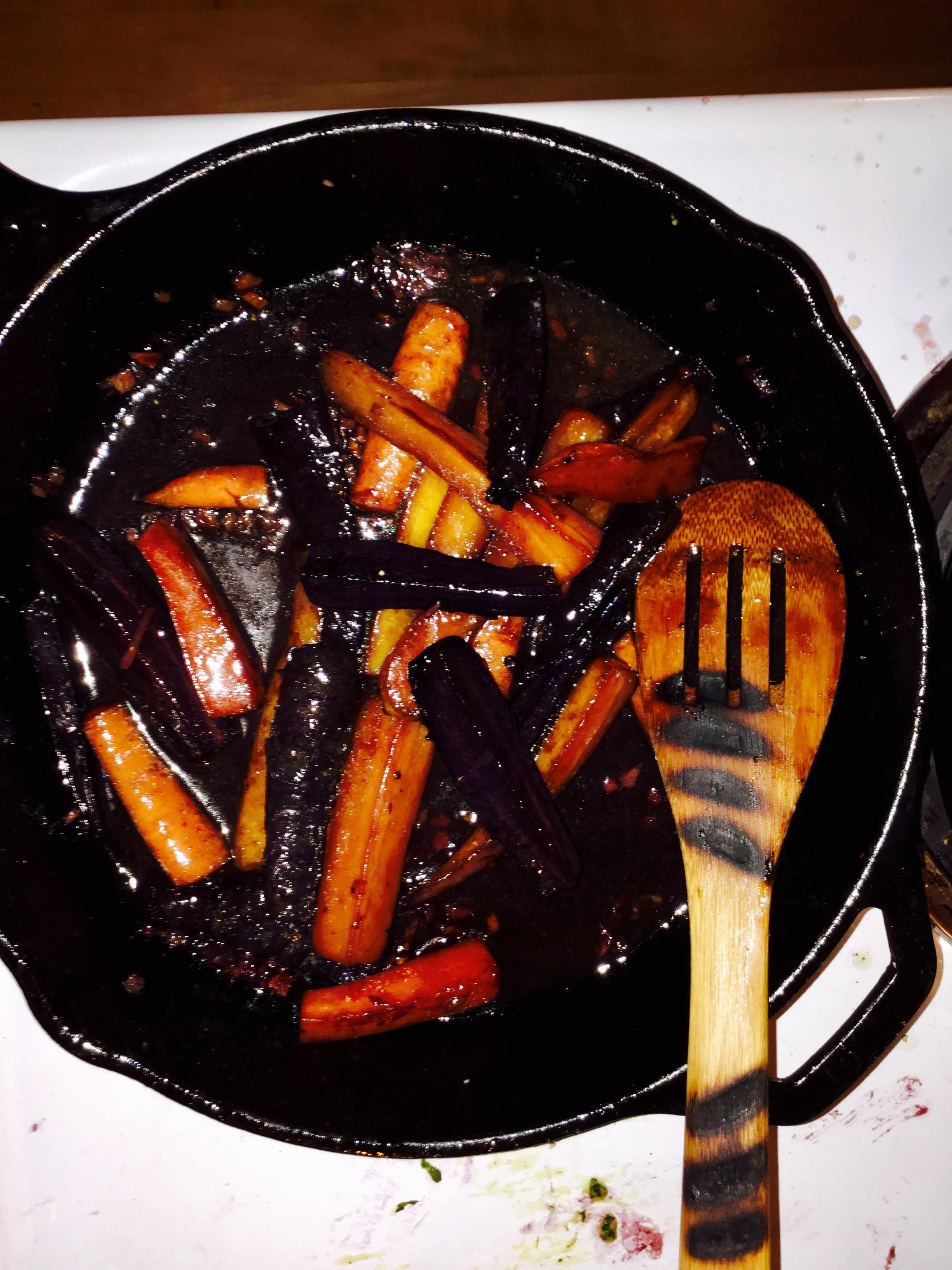 Bourbon glazed tricarrots in the cast iron [720X1120] r/FoodPorn