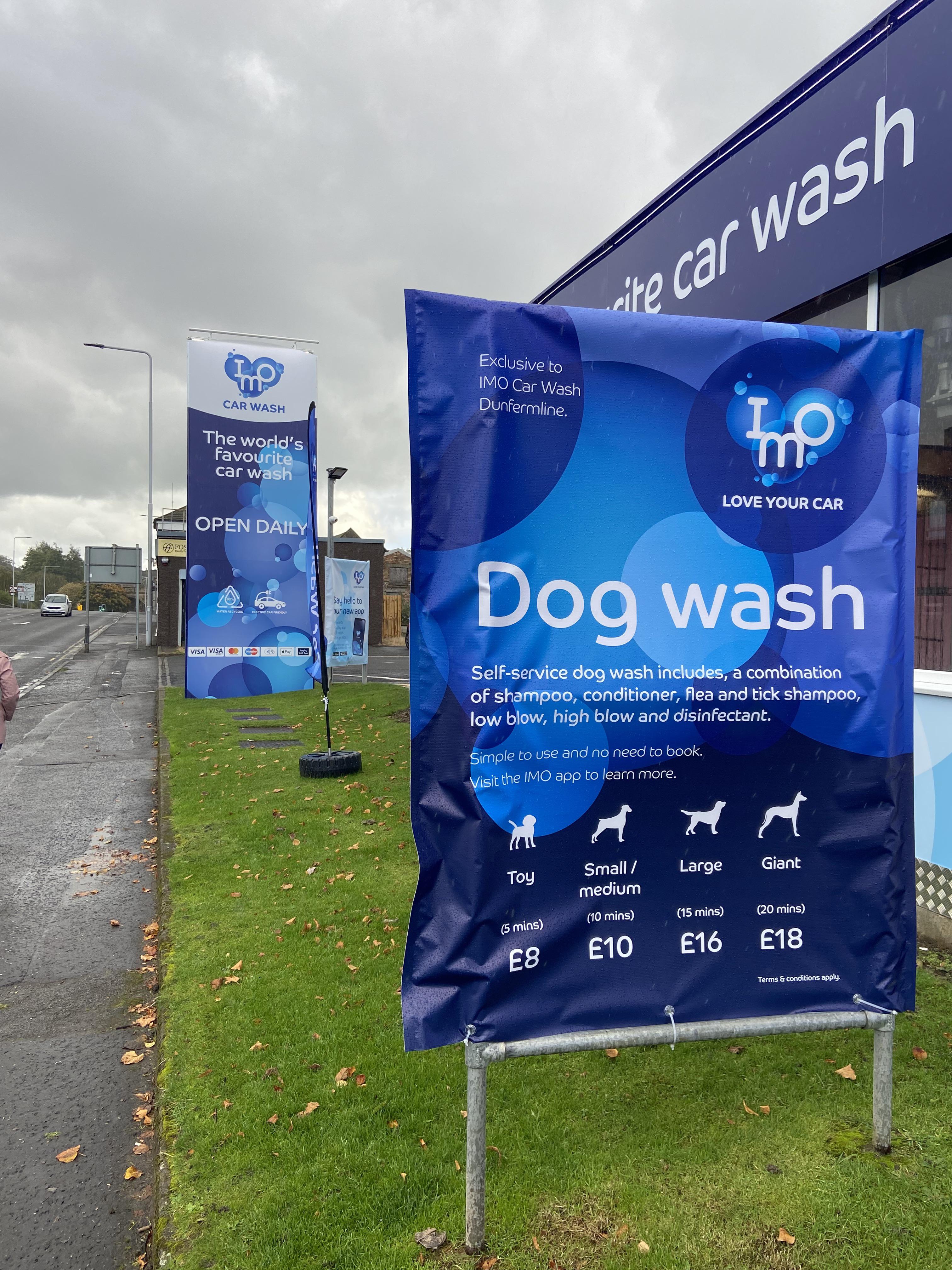 This car wash that also washes dogs r/mildlyinteresting