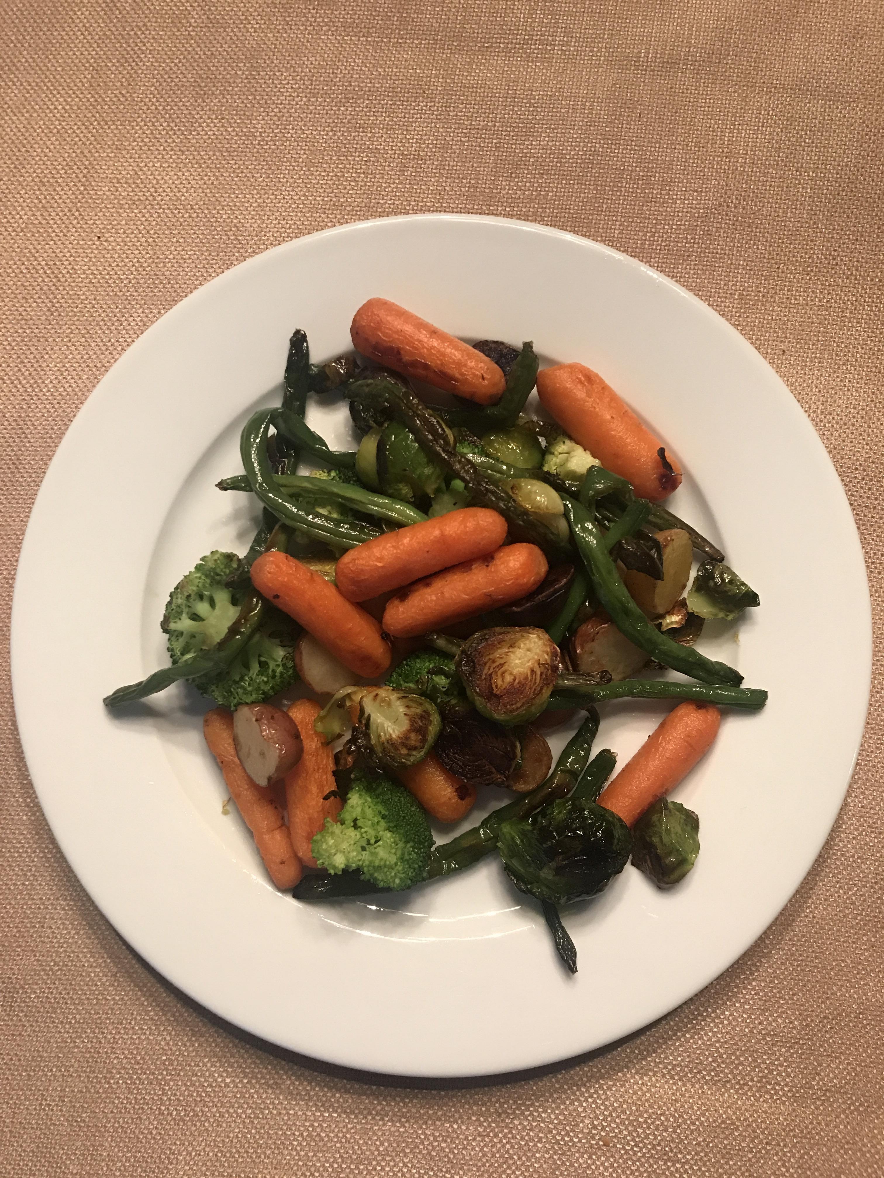 A big ol’ plate of roasted veggies r/1200isplenty