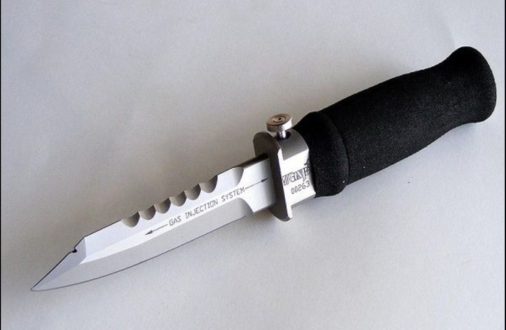 Diving Knife Co2