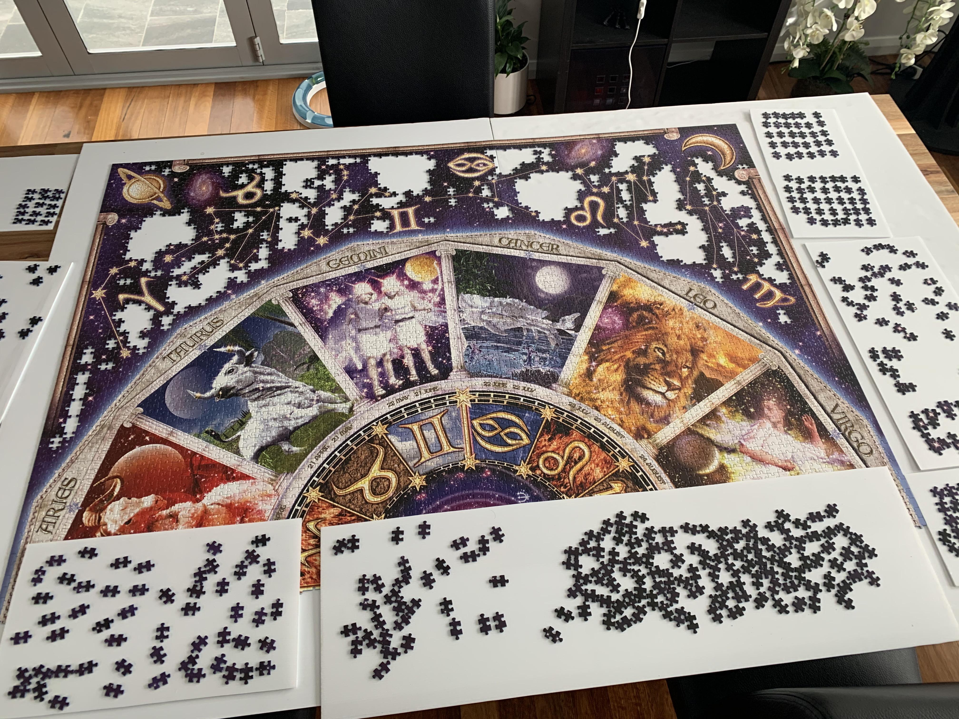 Ravensburger Astrology 9000, Now it’s getting hard r/Jigsawpuzzles