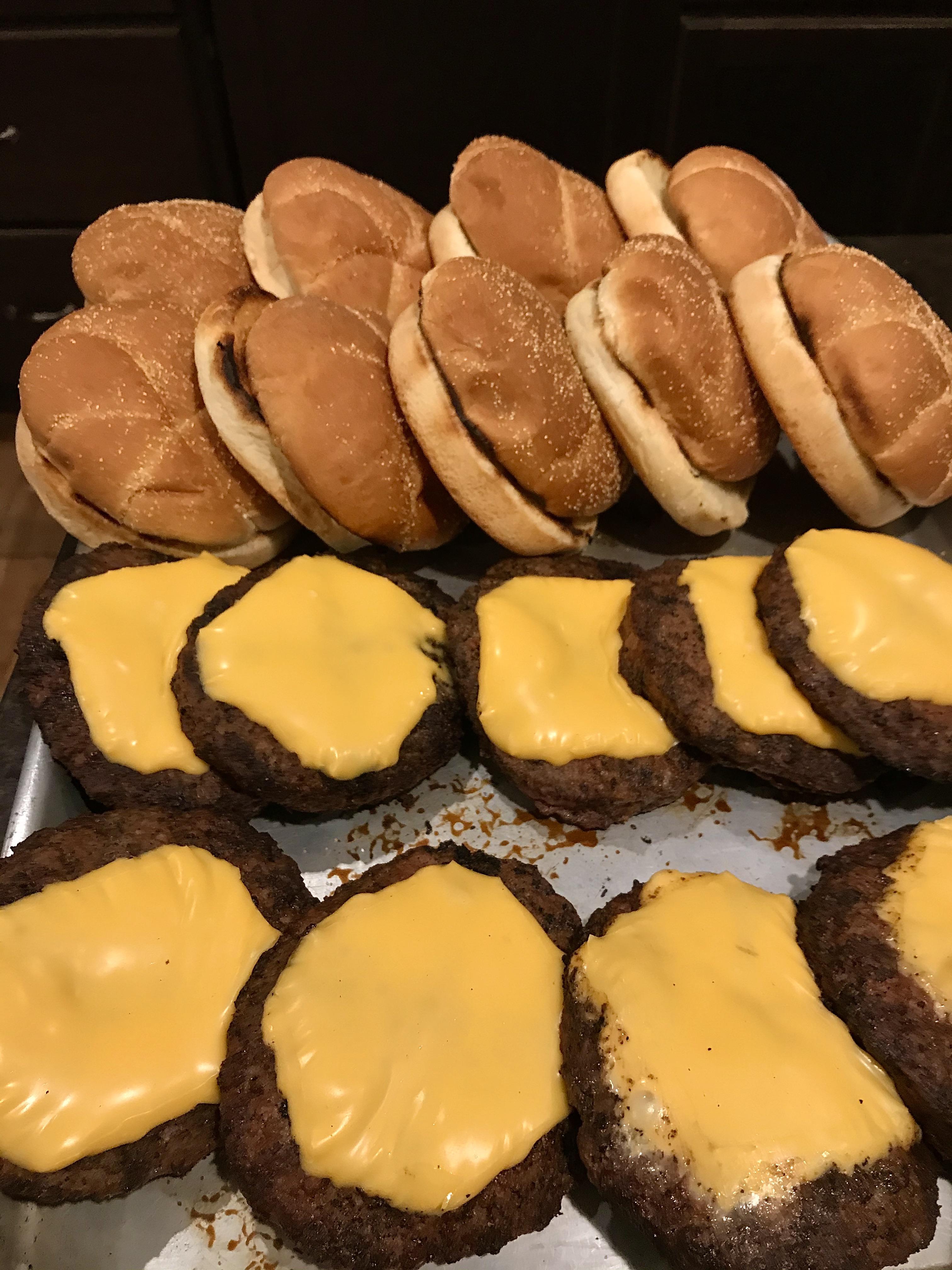 [Homemade] Beef Burgers r/food