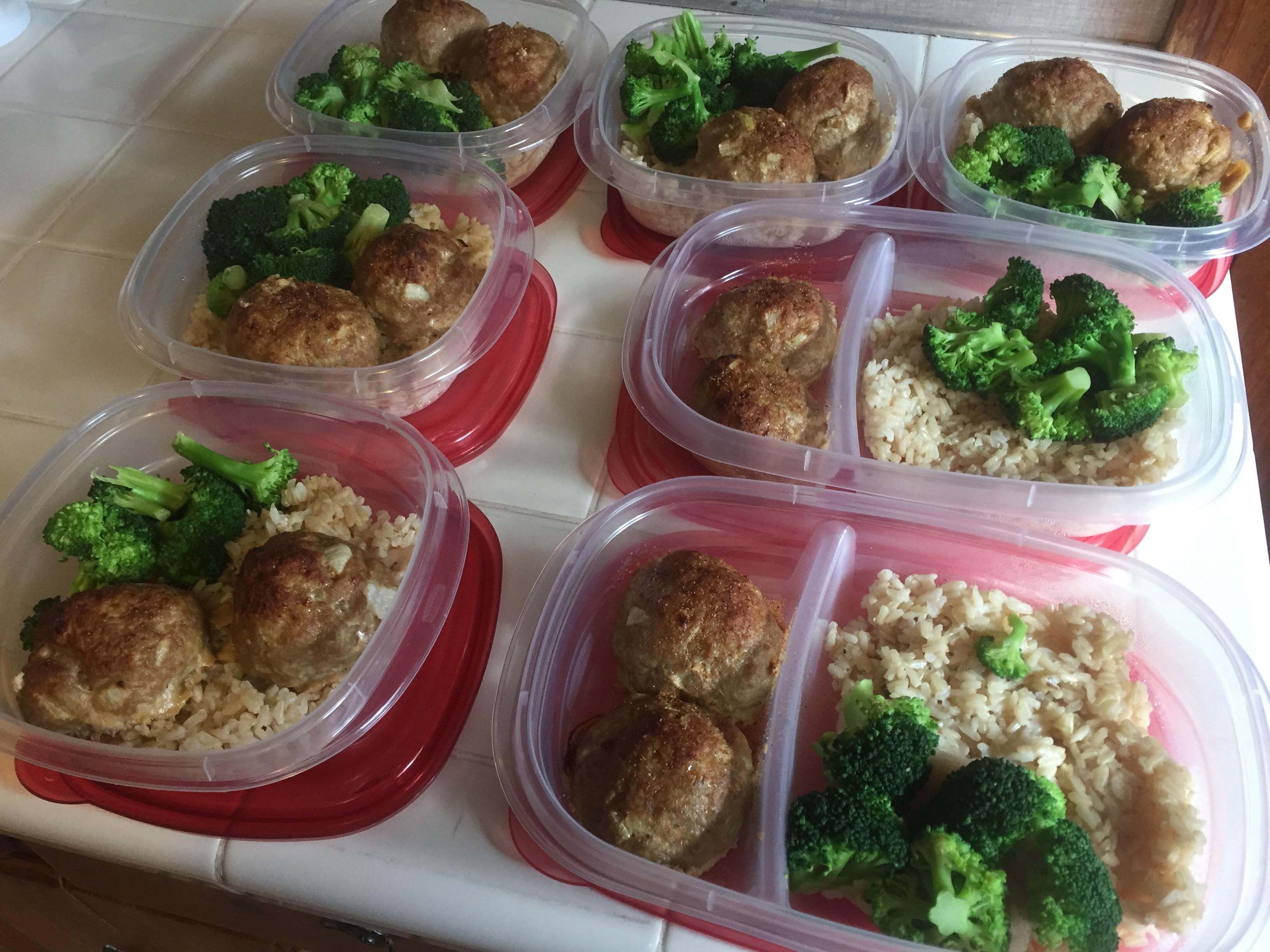 Turkey meatballs, brown rice, and broccoli. I’m posting recipe and