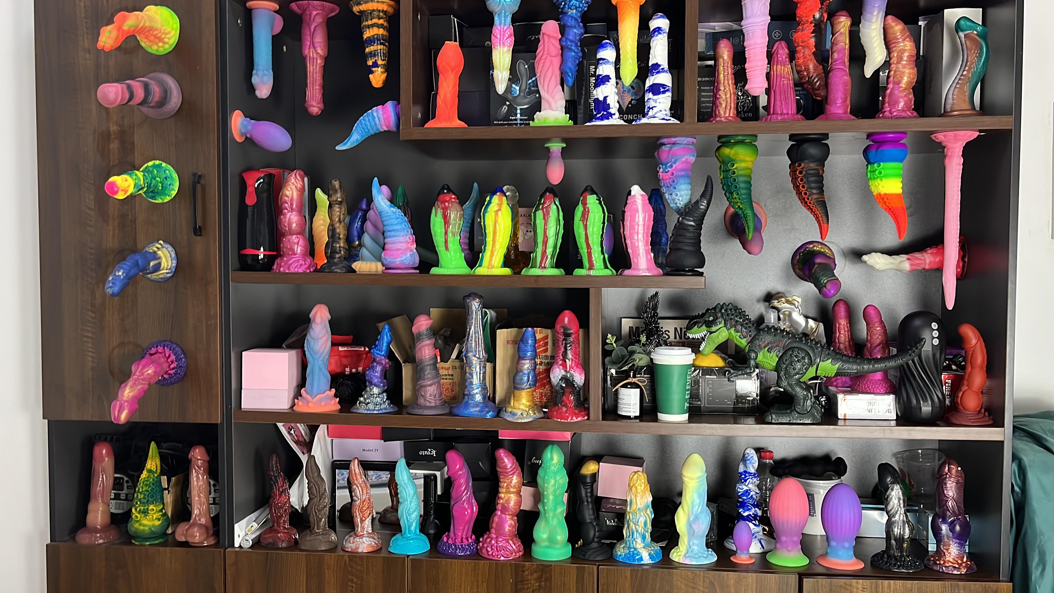 Fantasy didlo collection wall : SexToysCollection