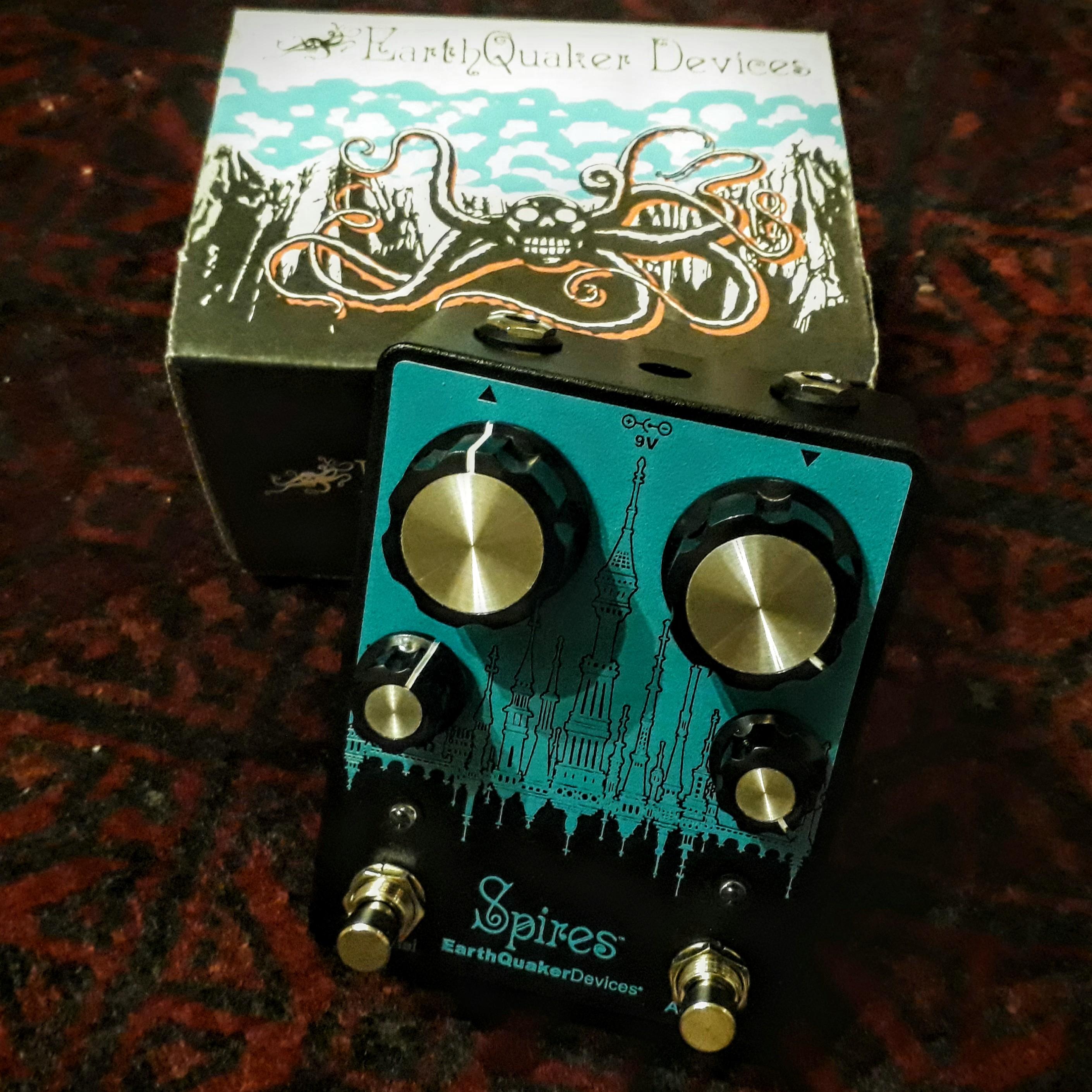 [NPD] EarthQuaker Devices Spires Fuzz | my first fuzz pedal is... two