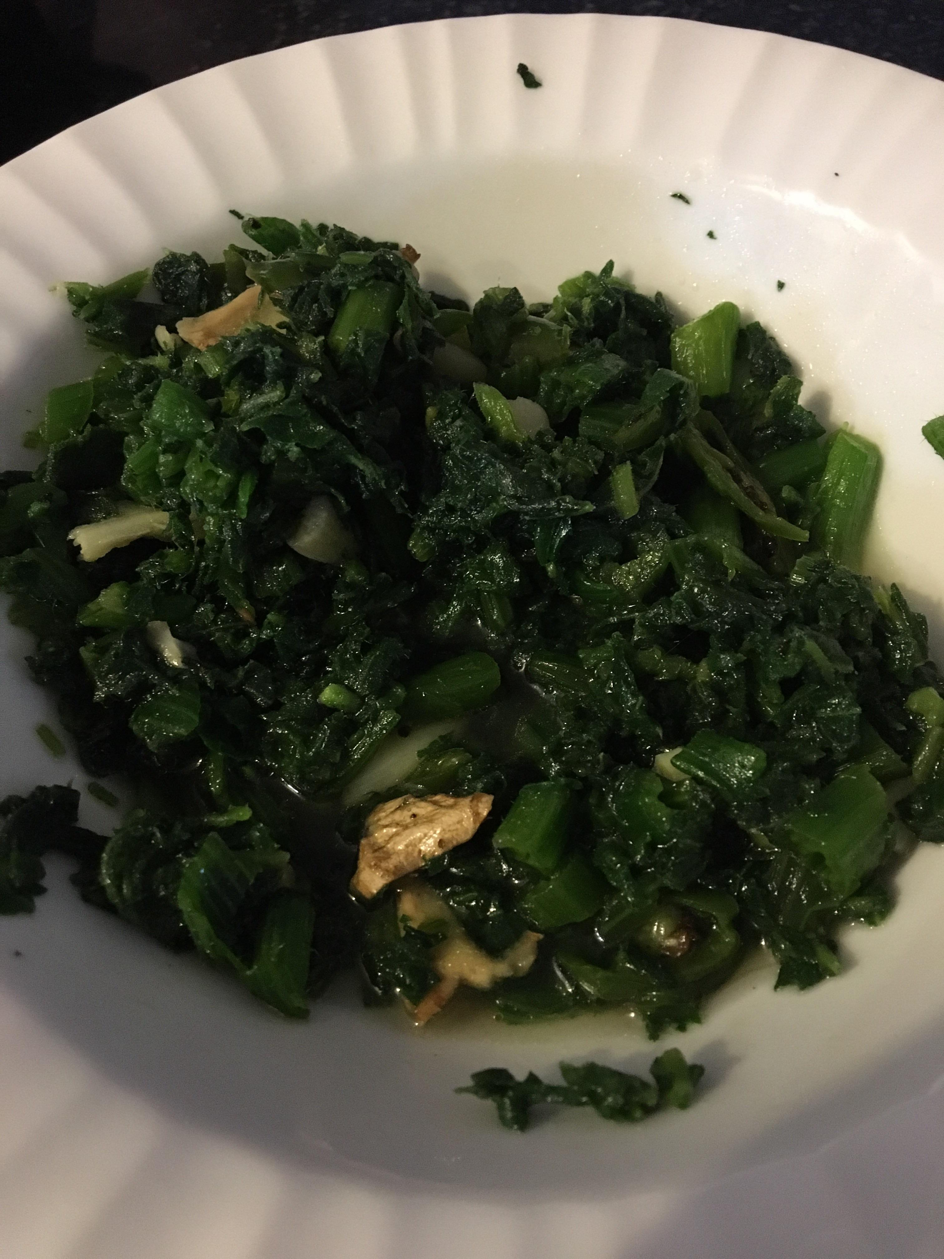 TIL you can eat PUMPKIN LEAVES! And they’re healthy af!! r/vegan