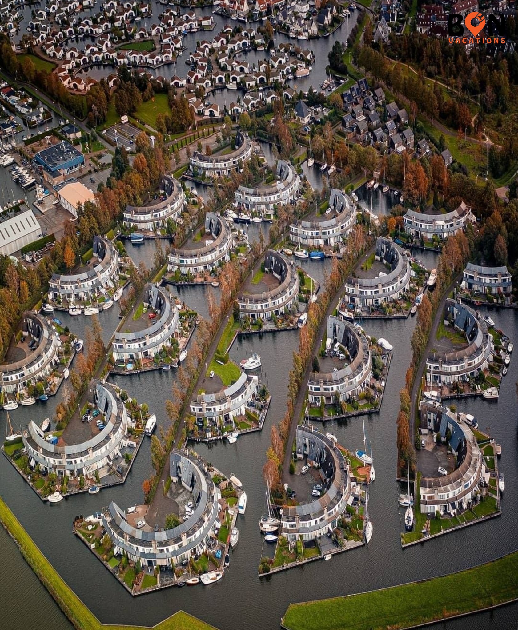 Marina Park Aquaronde Lemmer, Netherlands r/ArchitecturePorn