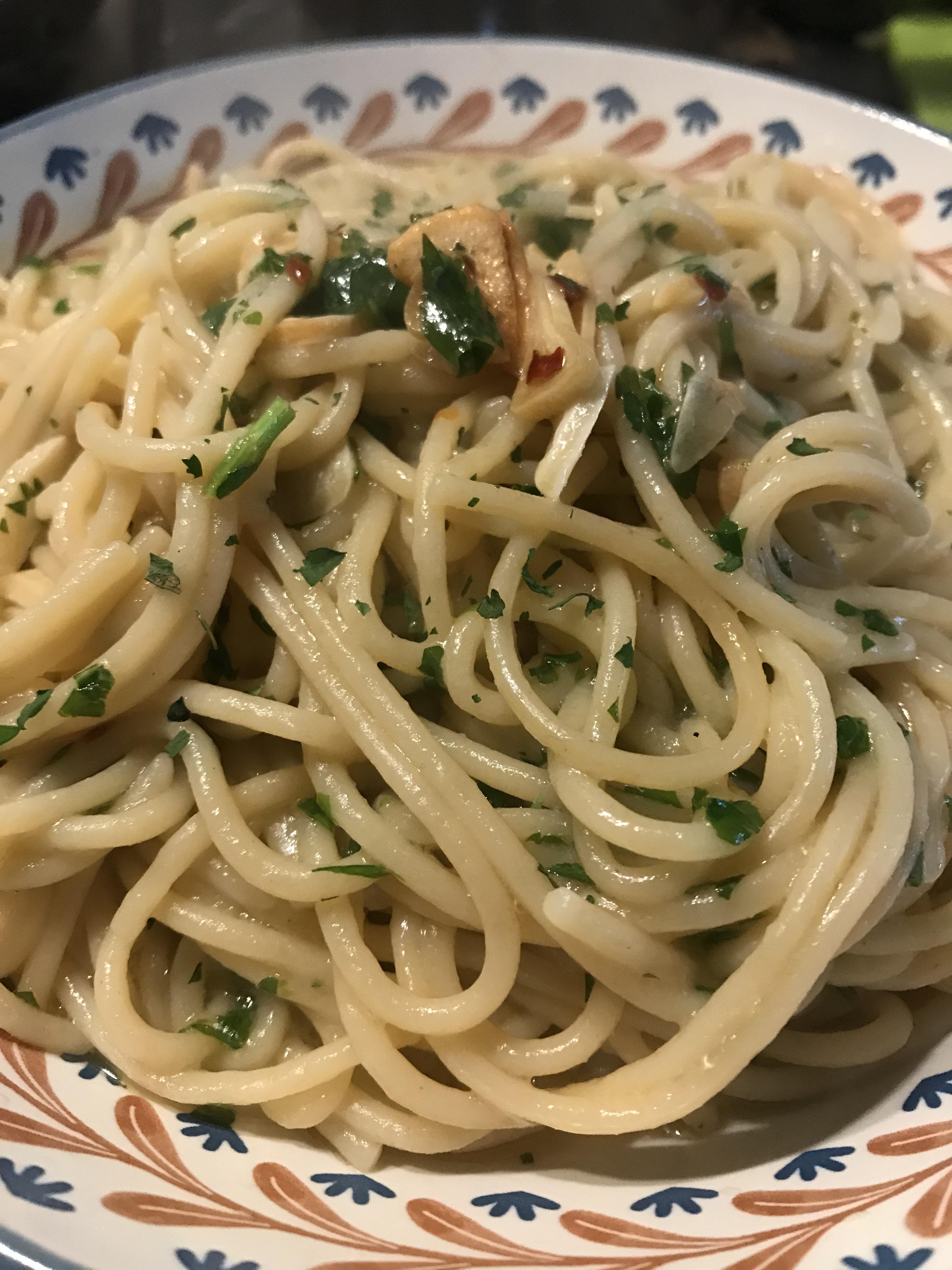 My first Babish recreation went very well. Pasta aglio e olio lived up