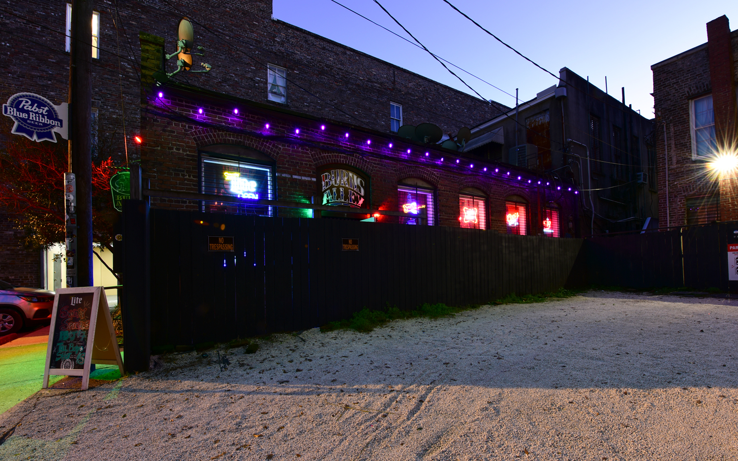 Lots of alleys how about Burns? r/Charleston