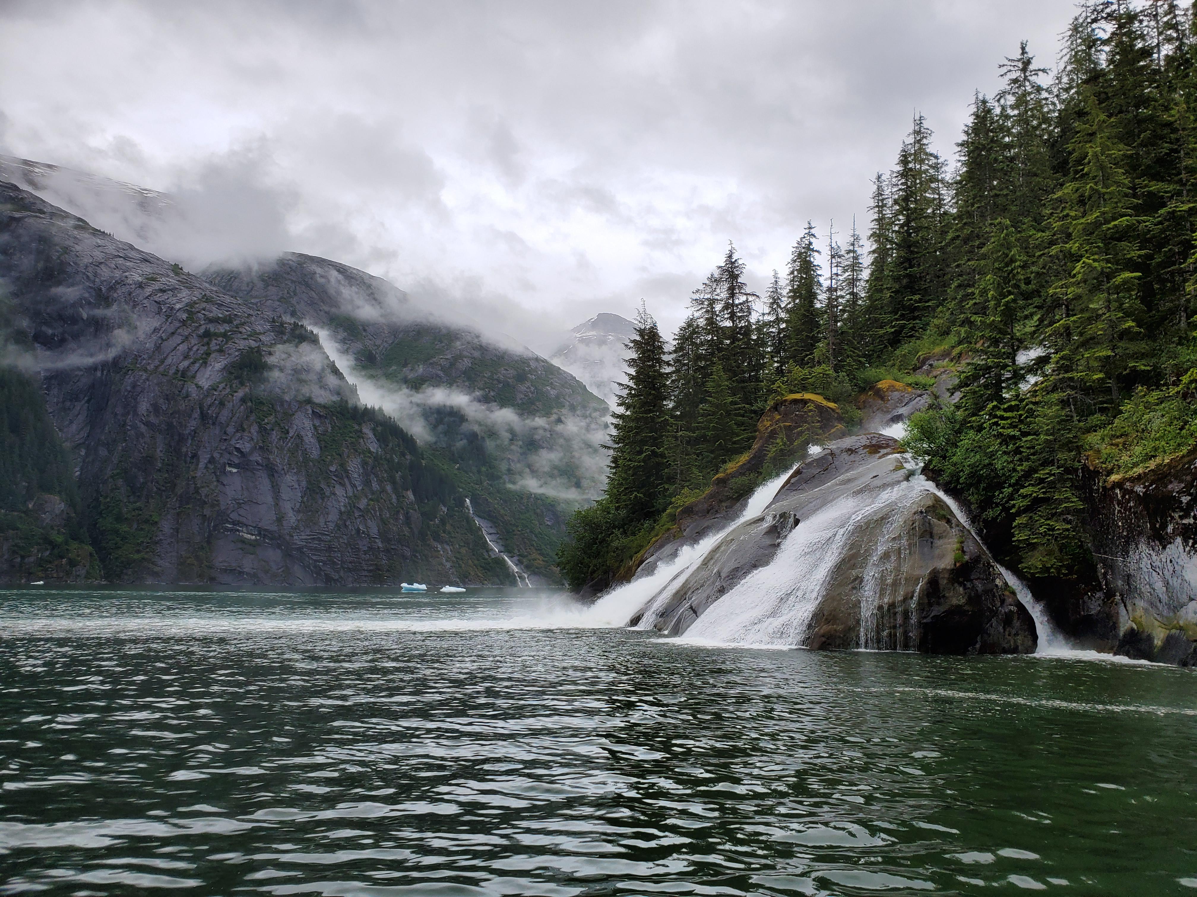 Southeast Alaska [4032x3024][OC] r/EarthPorn