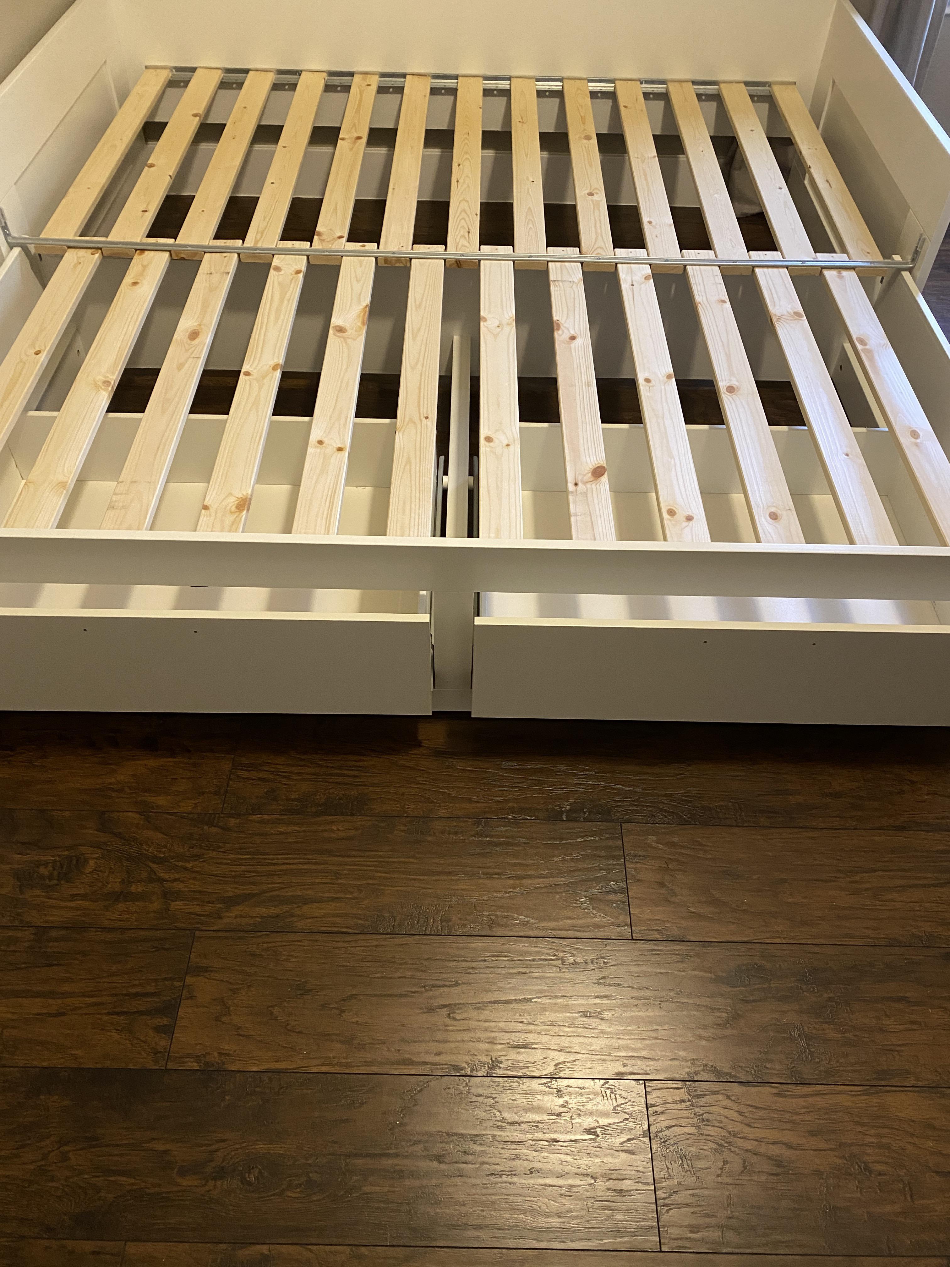 Help with Brimnes daybed drawers! I’ve looked through previous threads