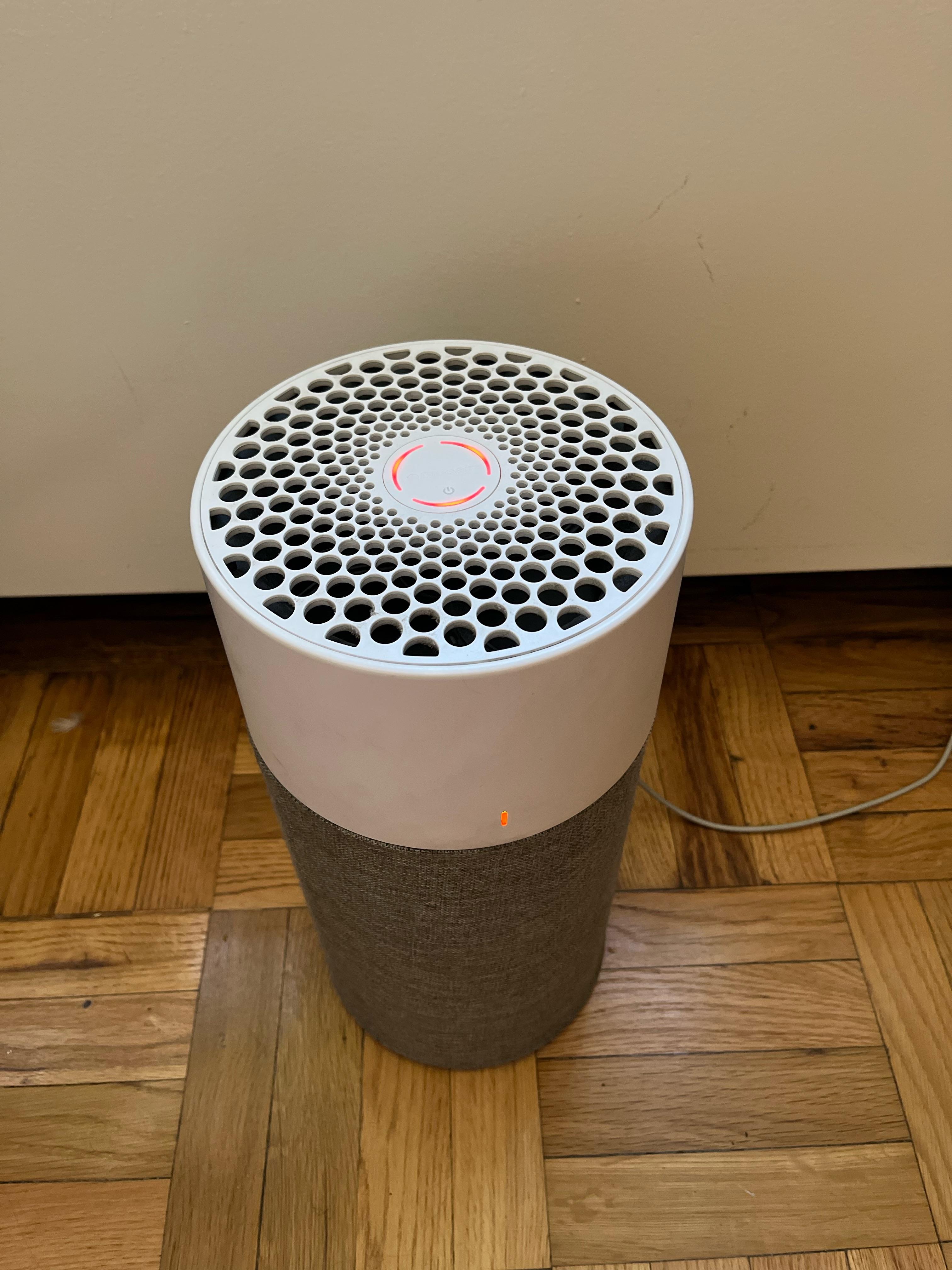 Anyone know why my Blueair is all red? r/AirPurifiers