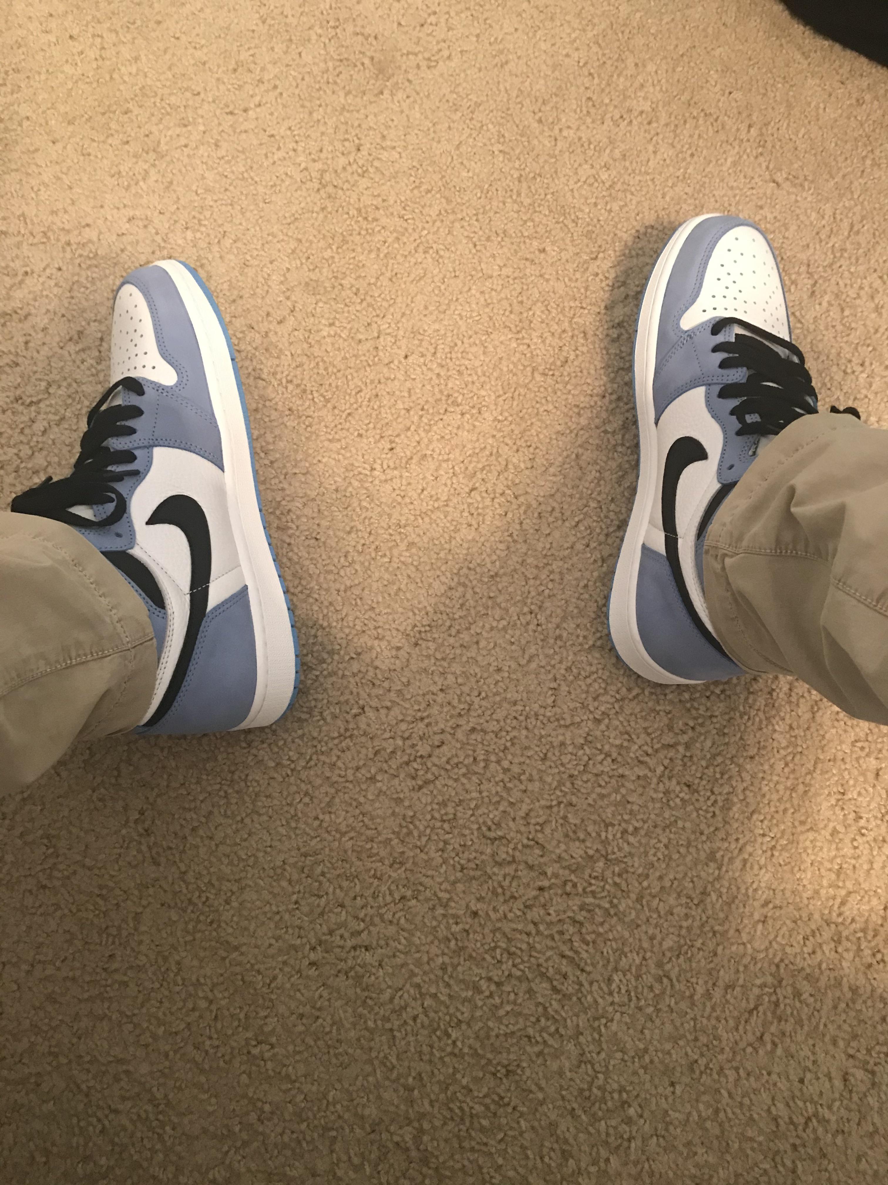 Teachers can wear heat too r/Sneakers