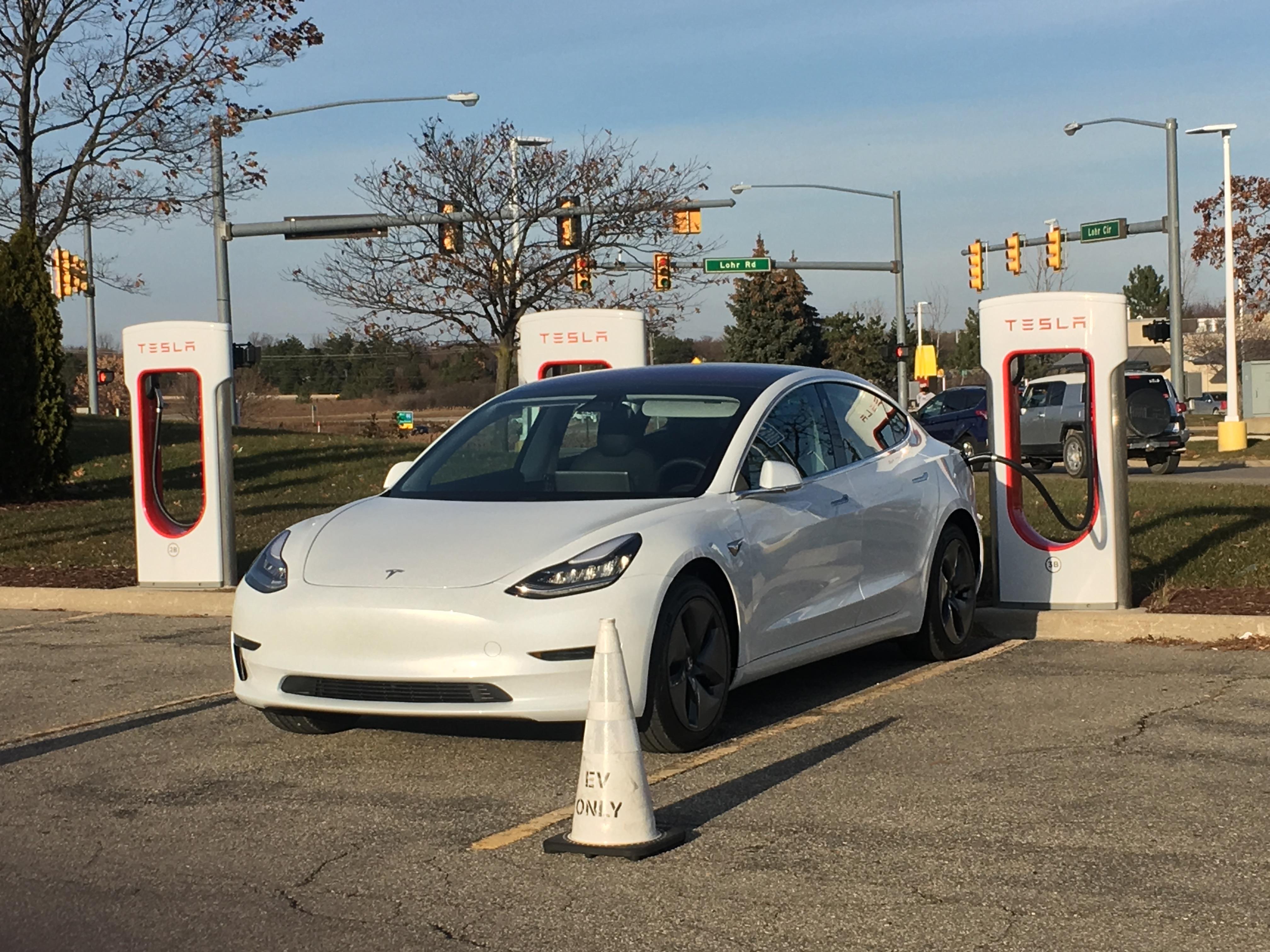 Model 3 at Ann Arbor, MI Supercharger VIN 821 r/teslamotors