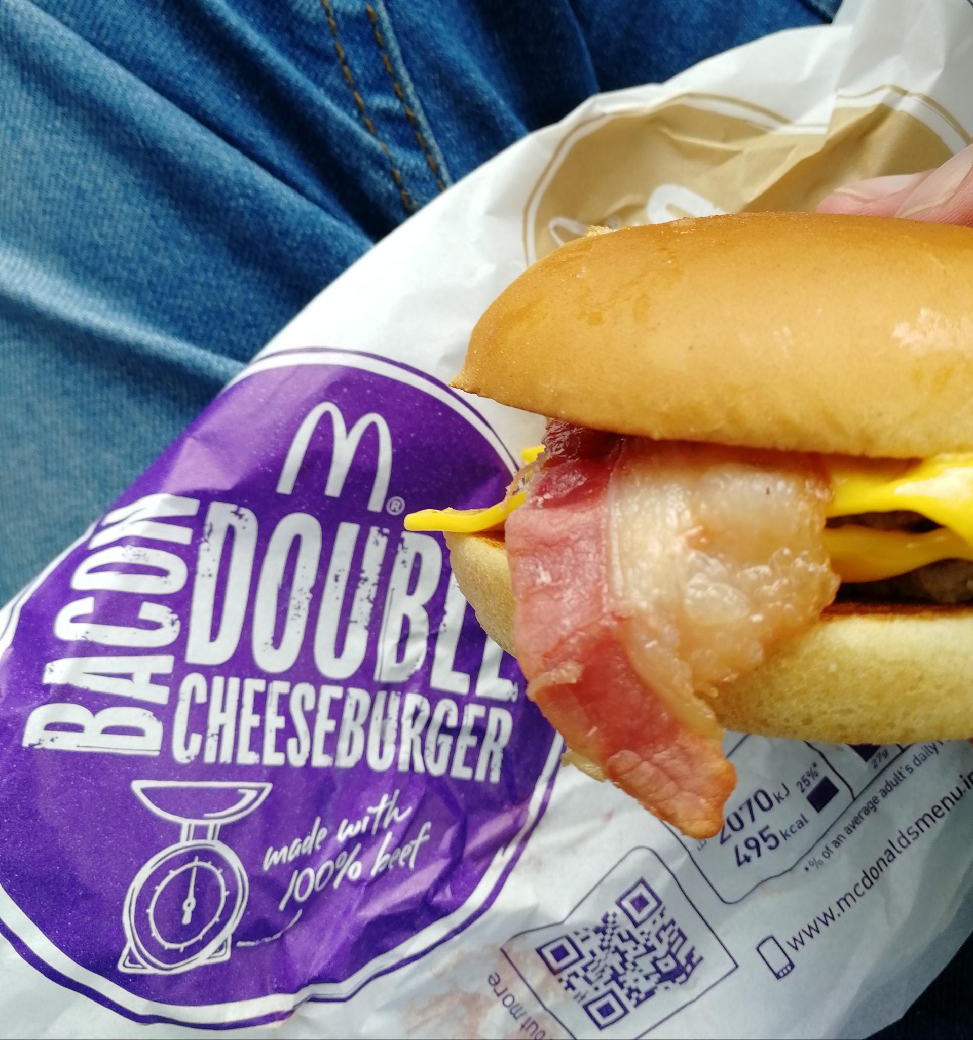 New McDonalds bacon double cheeseburger review not bad tbh r/CasualUK