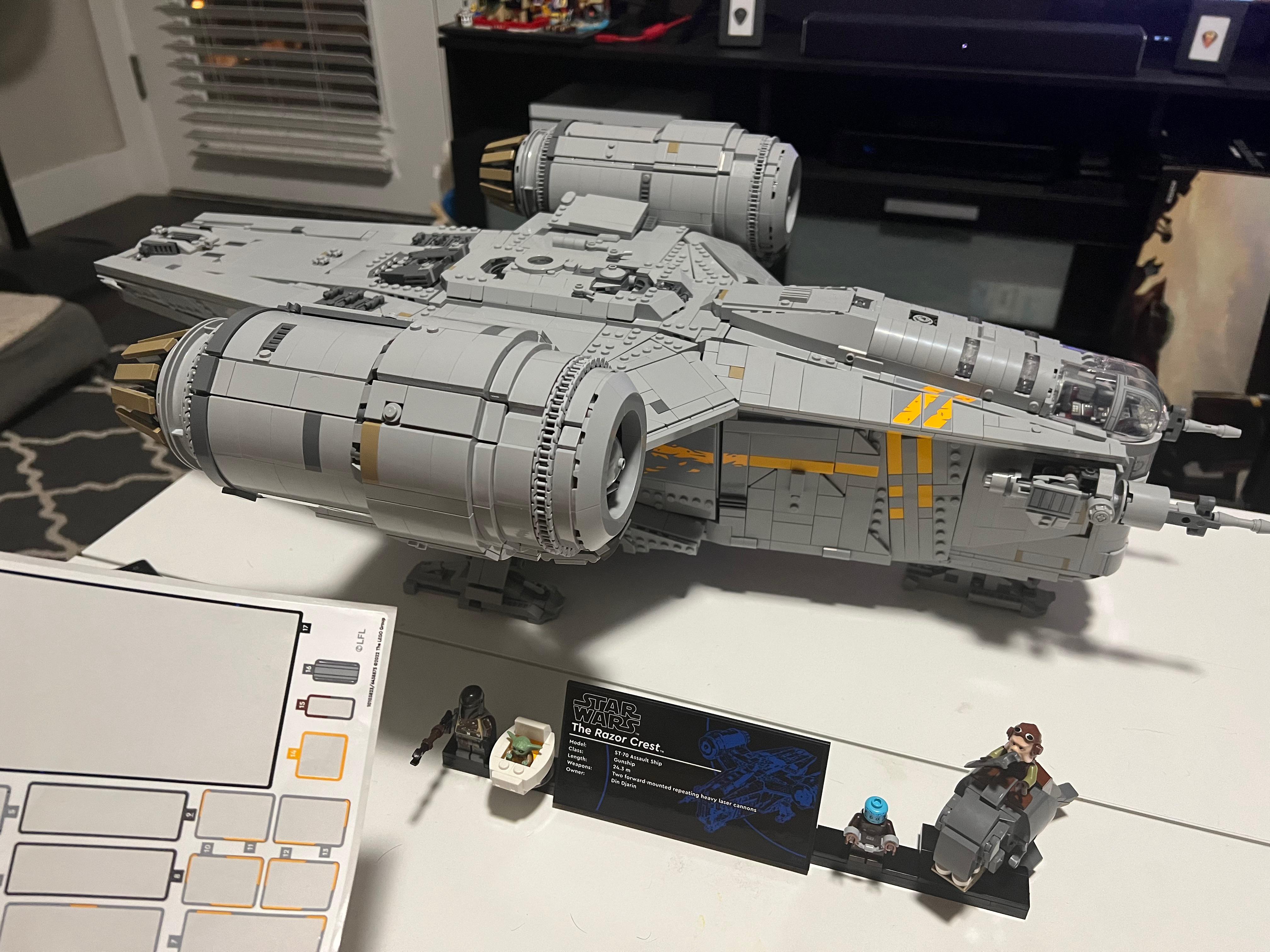 Where does sticker 16 go on the UCS Razor Crest? r/lego