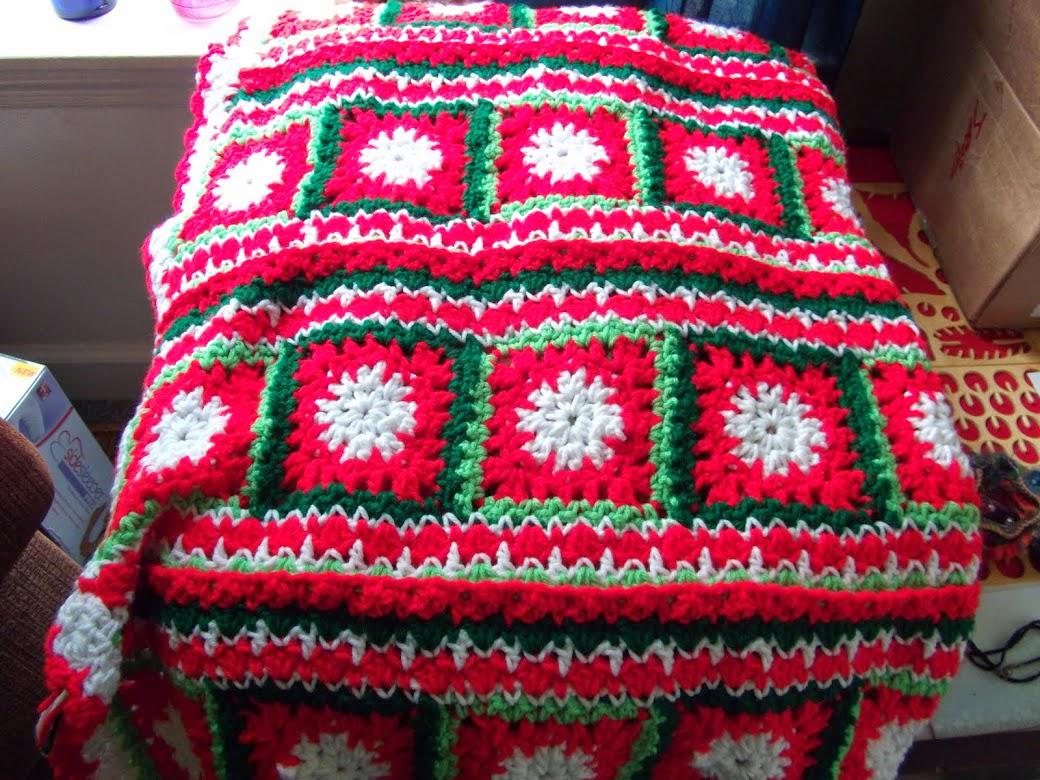 Granny Square Christmas Blanket r/crochet