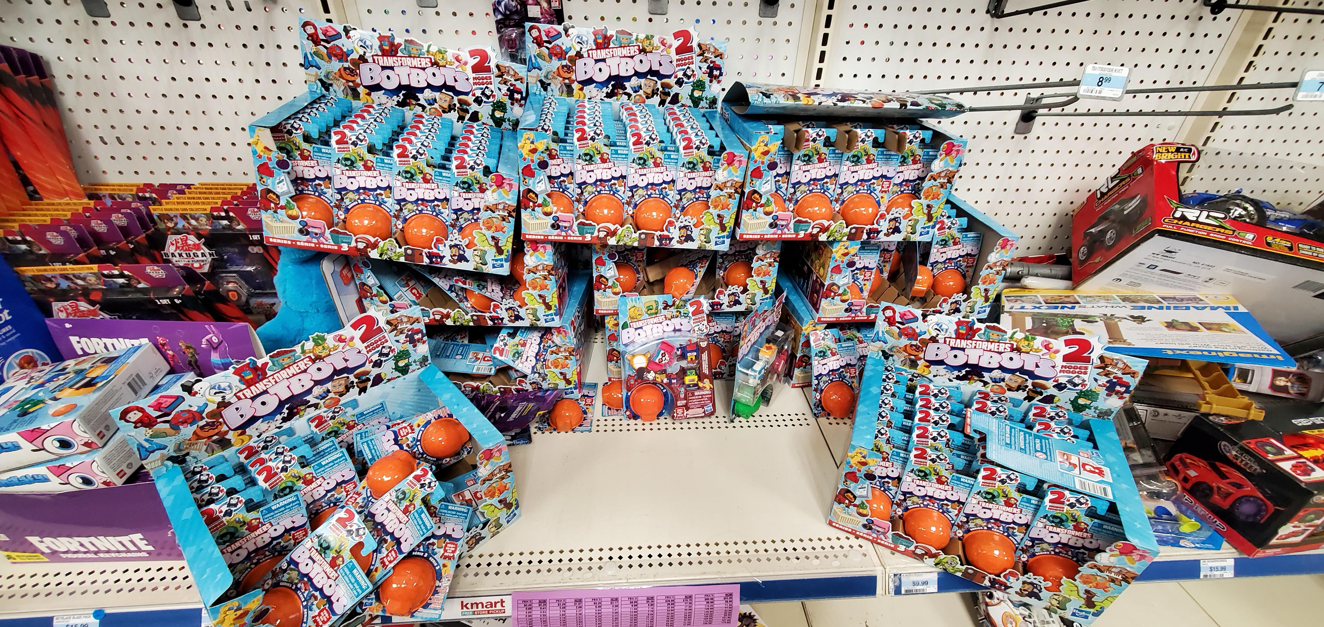 Waterford, MI KMart (store closing) has an Imperial Buttload of Wave 3