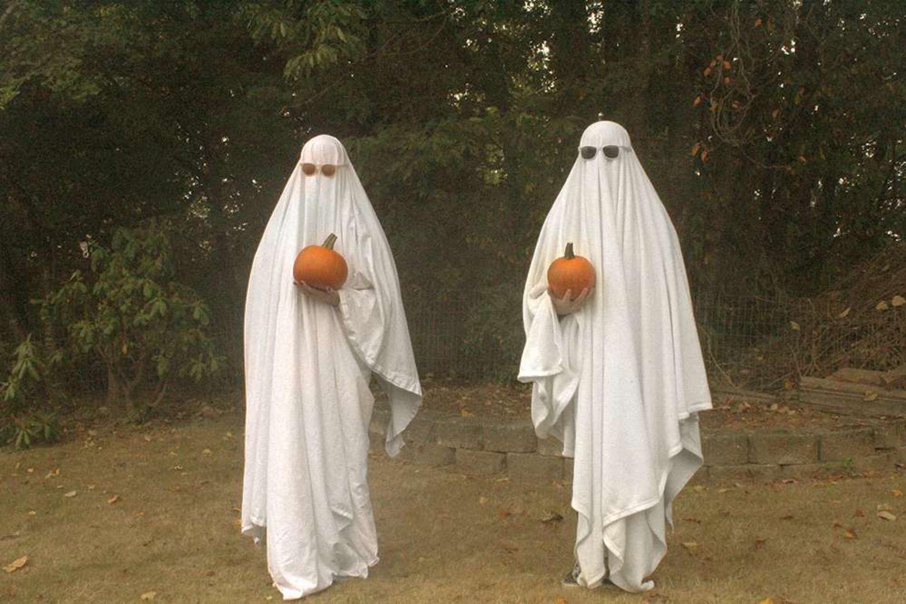 My best friend and I hopped on the ghost pictures trend. Here’s one of