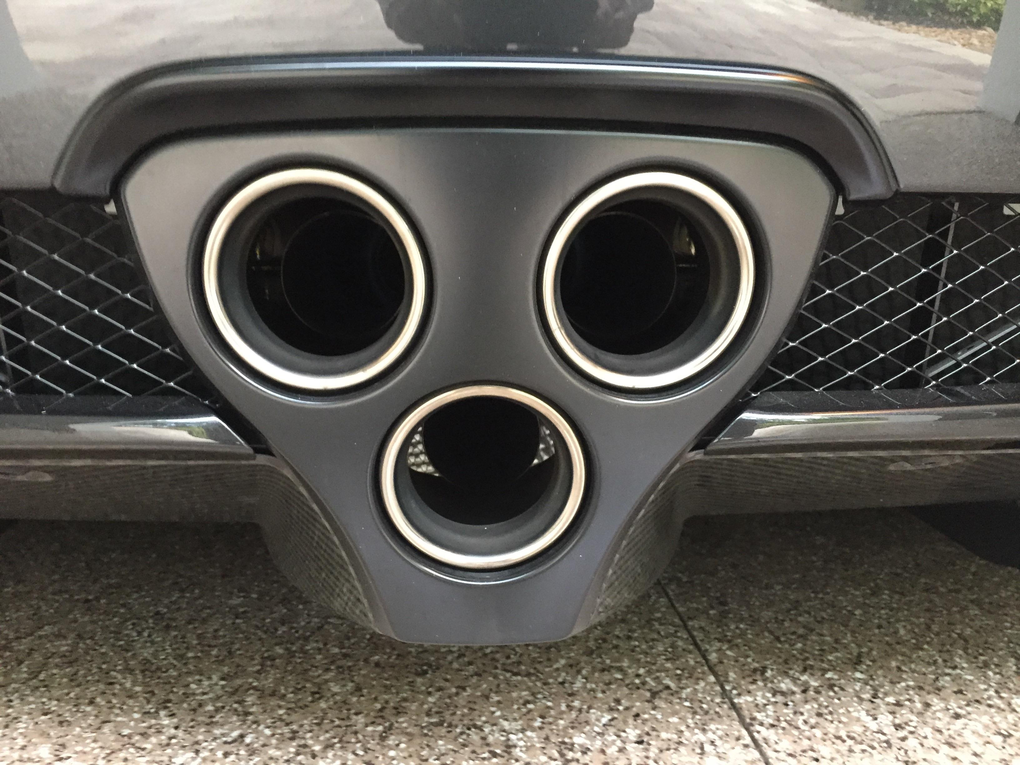 Triple Exhaust r/Autos