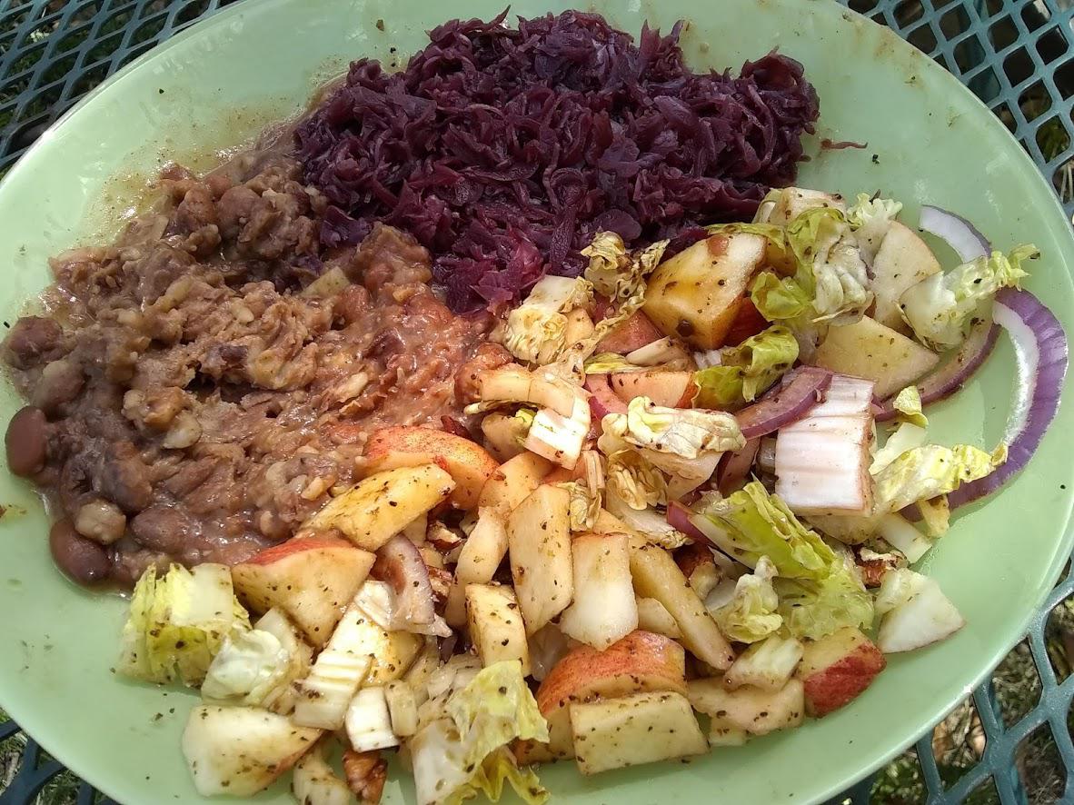 The "Deutsche Kuche" Red Cabbage with Apple totally made my meal. Very