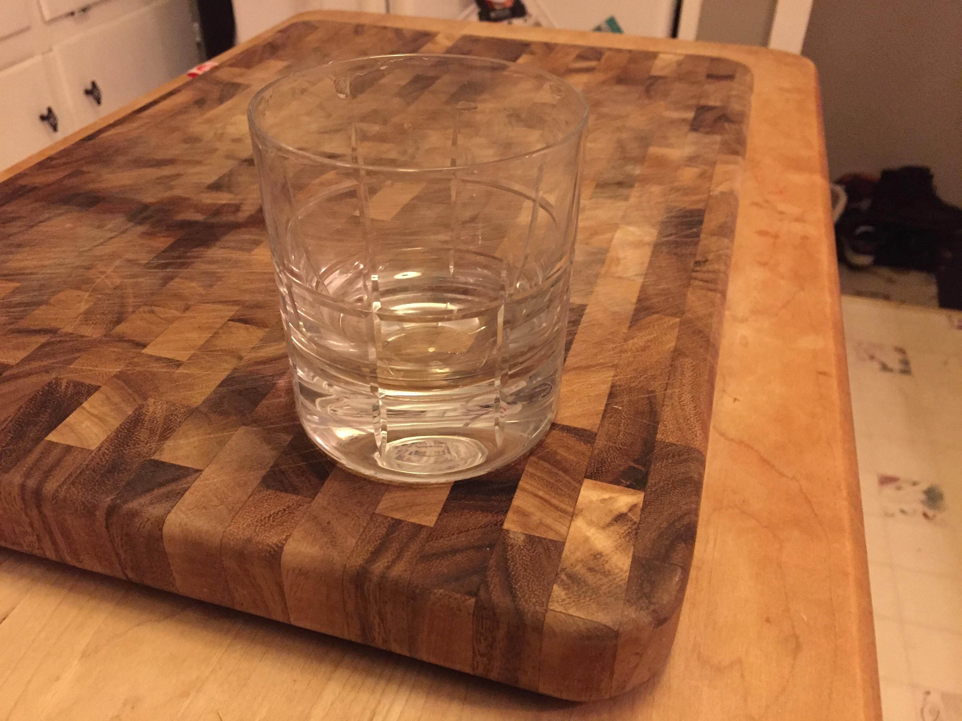 Help identifying a rocks glass r/cocktails
