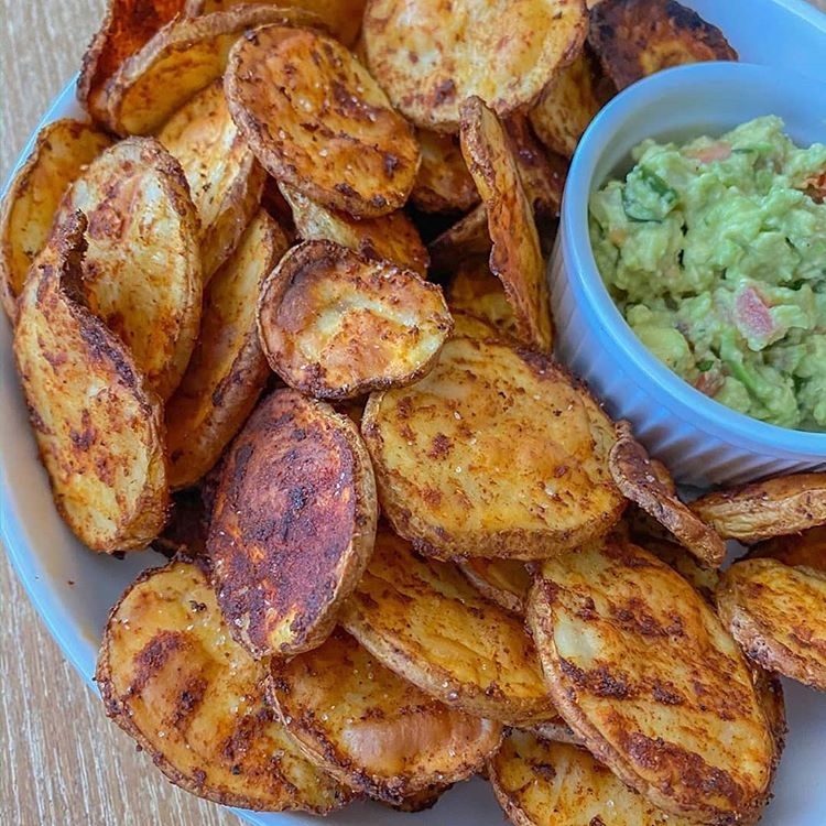4 Ingredient Homemade Southwest Potato Chips & Guac Crispy & Bold r