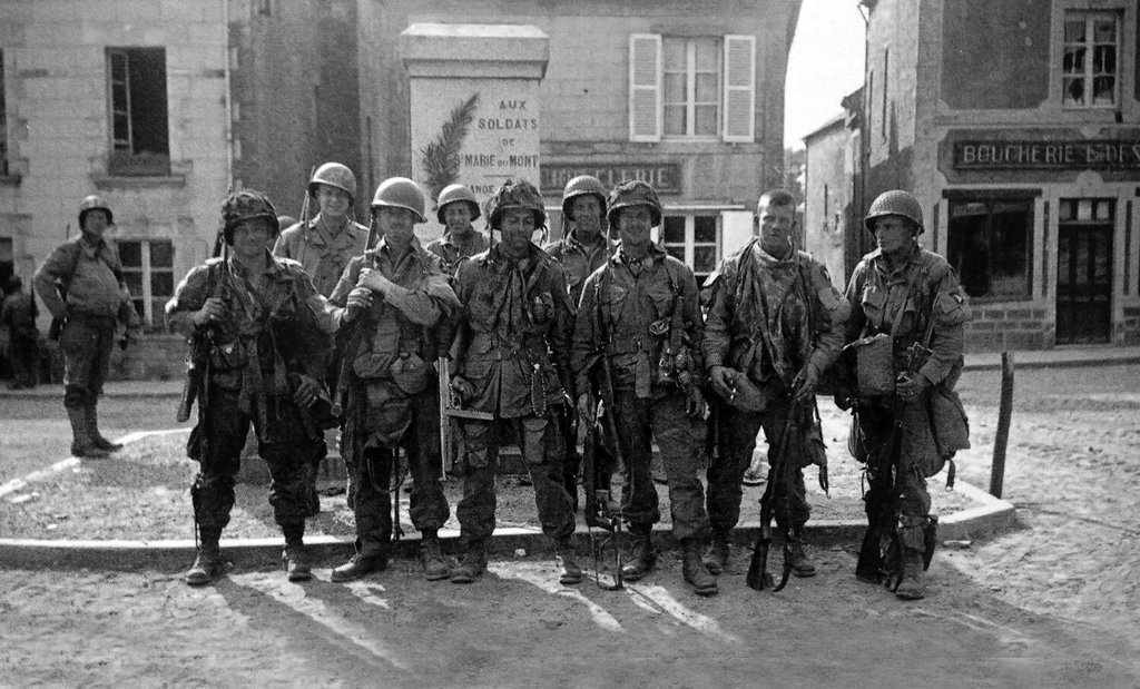 Paratroopers of Easy Company, 506th PIR, "Band of Brothers", in the