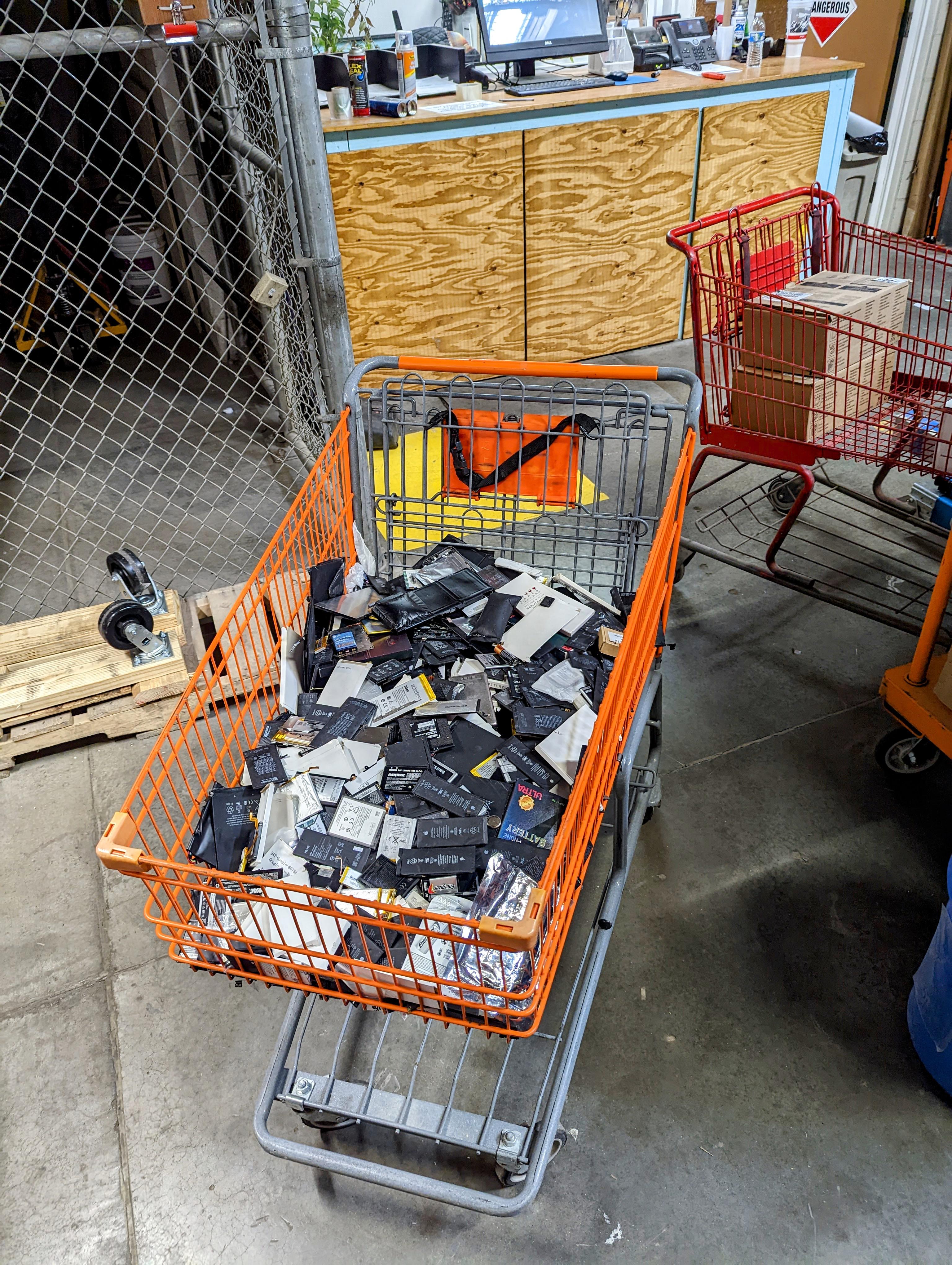 Someone just dumped a few cell phone batteries in the recycle bin r