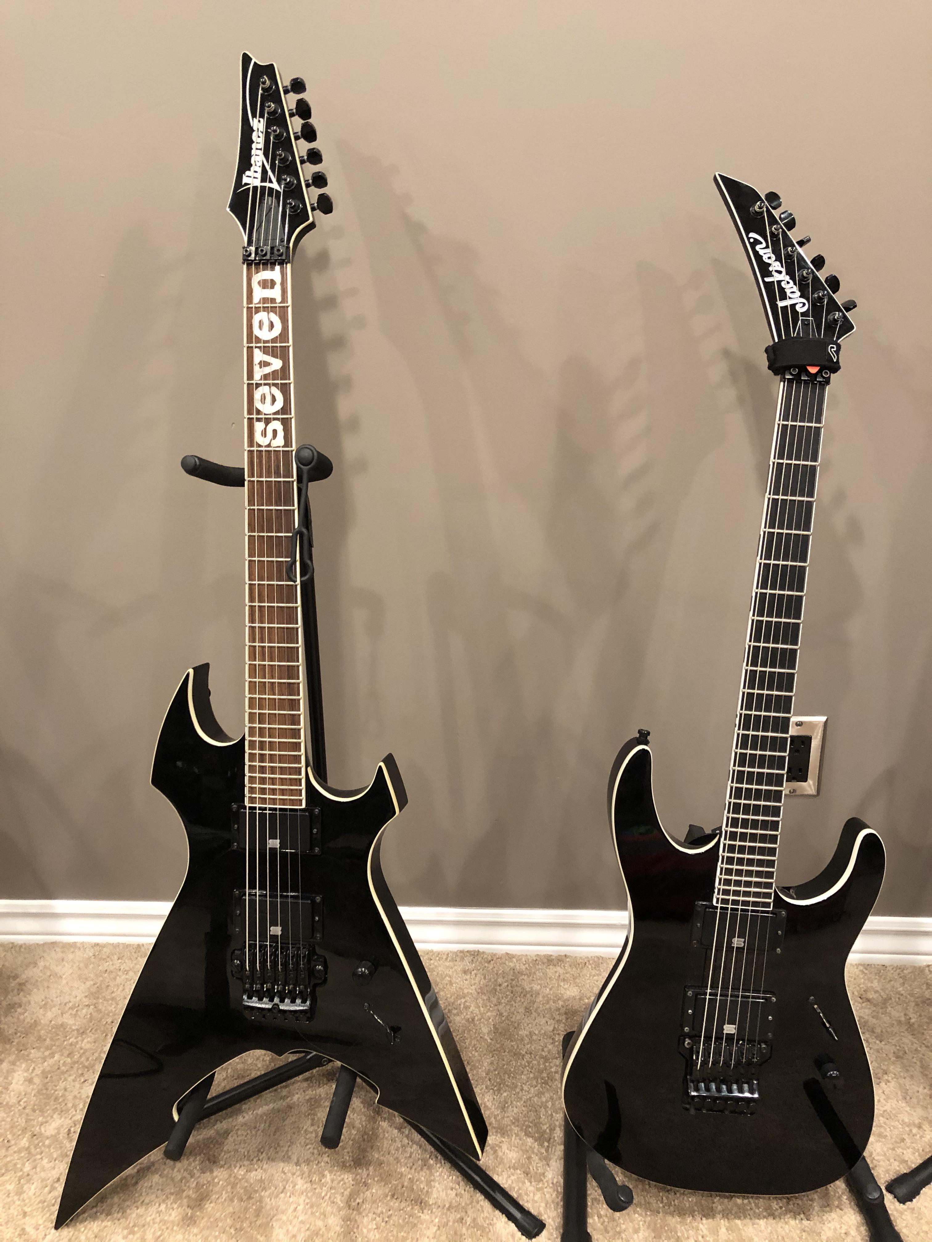 Working on my Mick guitar collection 🤘🏼mtm100 and new jackson r/Slipknot