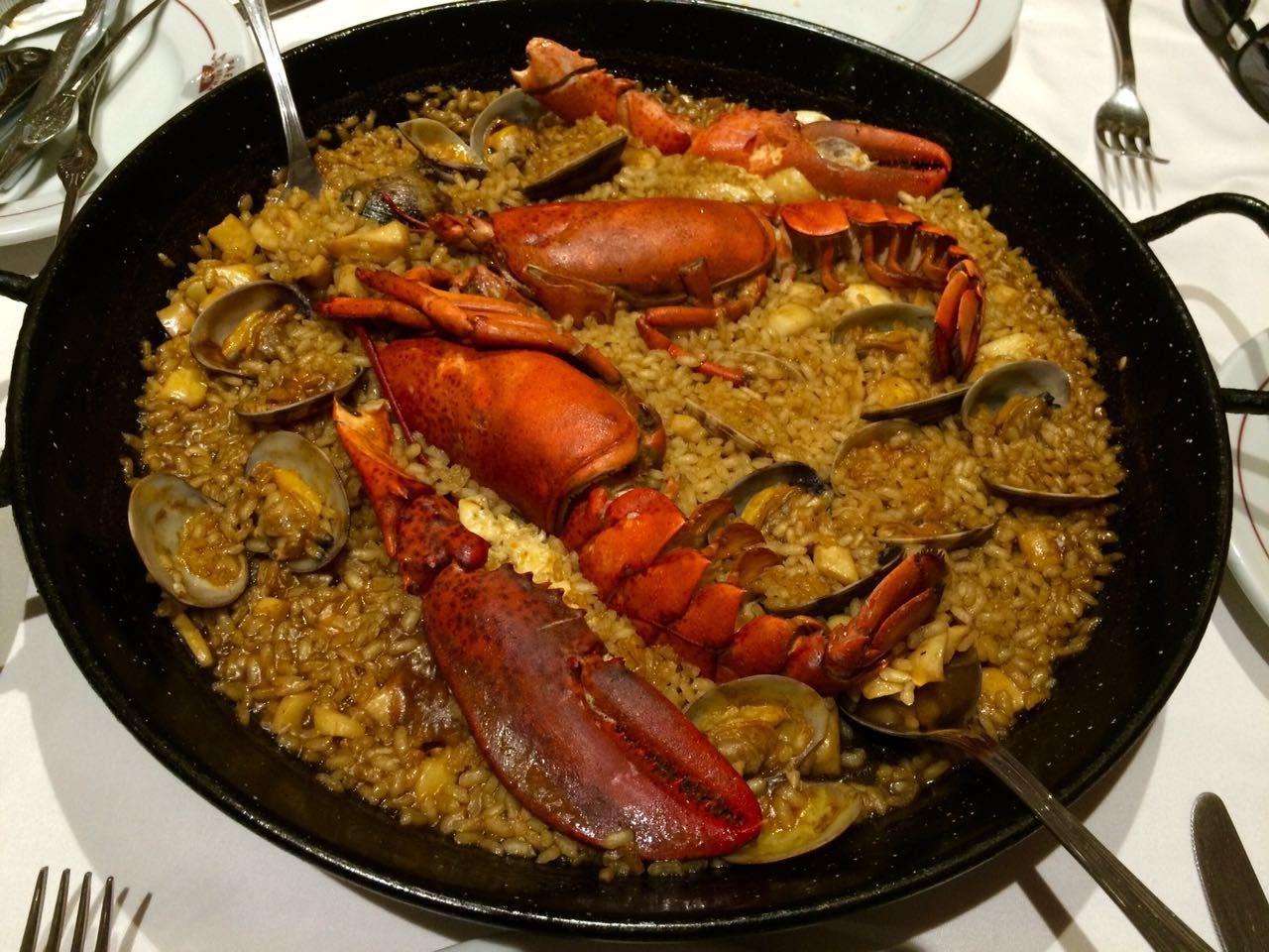 Lobster Paella in madrid, Spain [OC] r/food