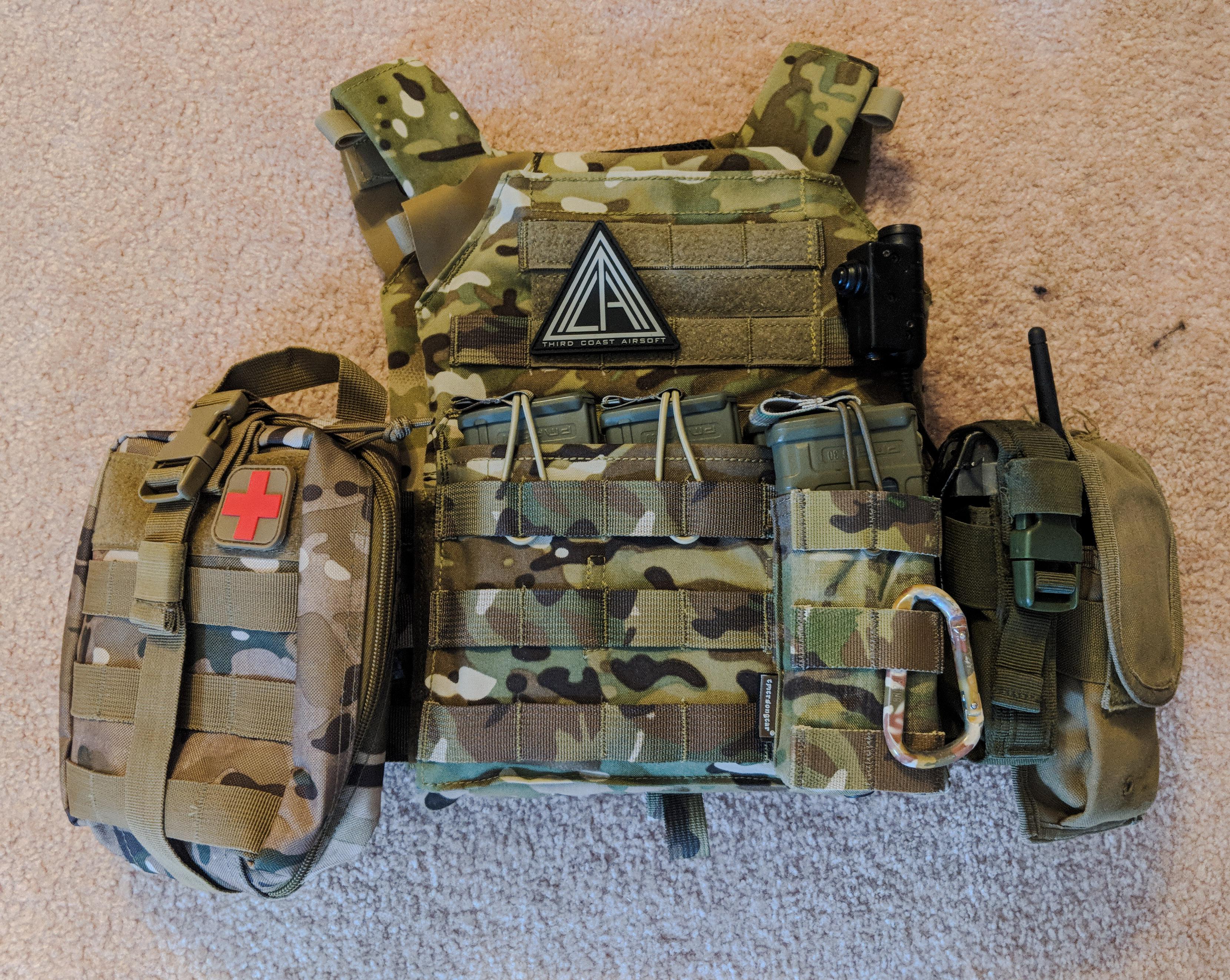 New plate carrier set up. MODI JPC base, Emerson single M4 pouch