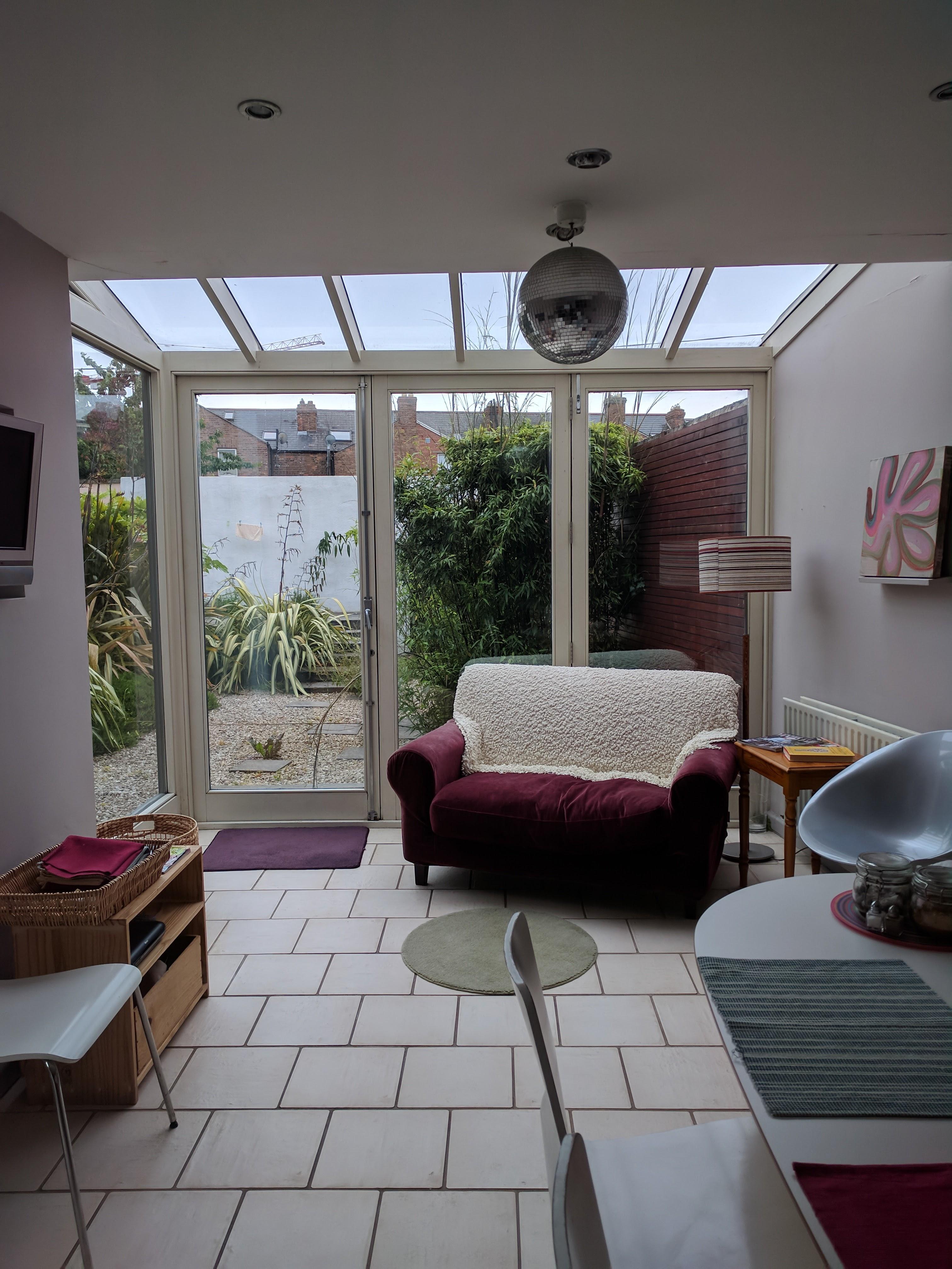 Perfect reading area at our airbnb in Dublin [3024 X 4032] r/RoomPorn