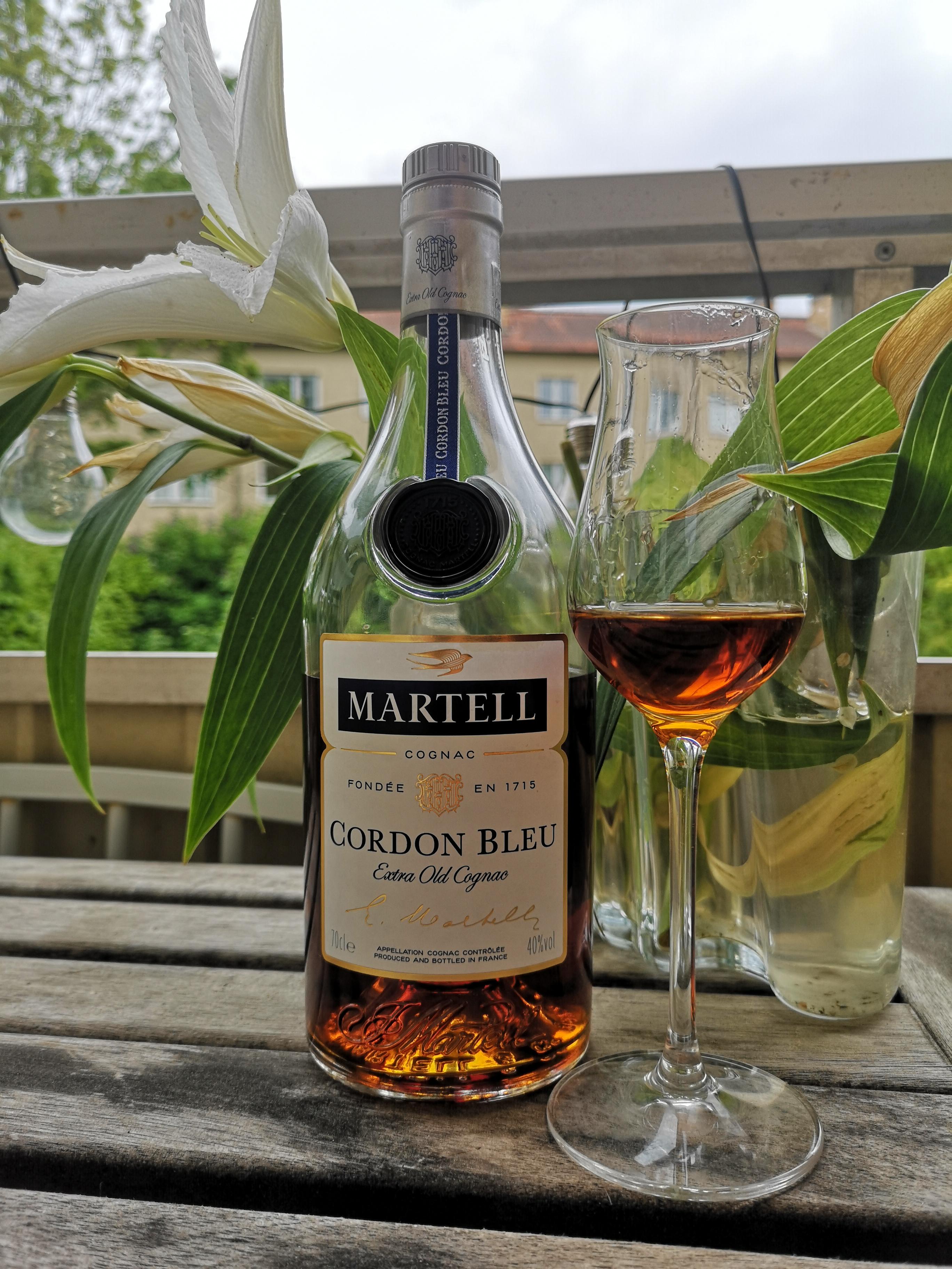Martell Cordon Bleu on a sunday afternoon r/cognac