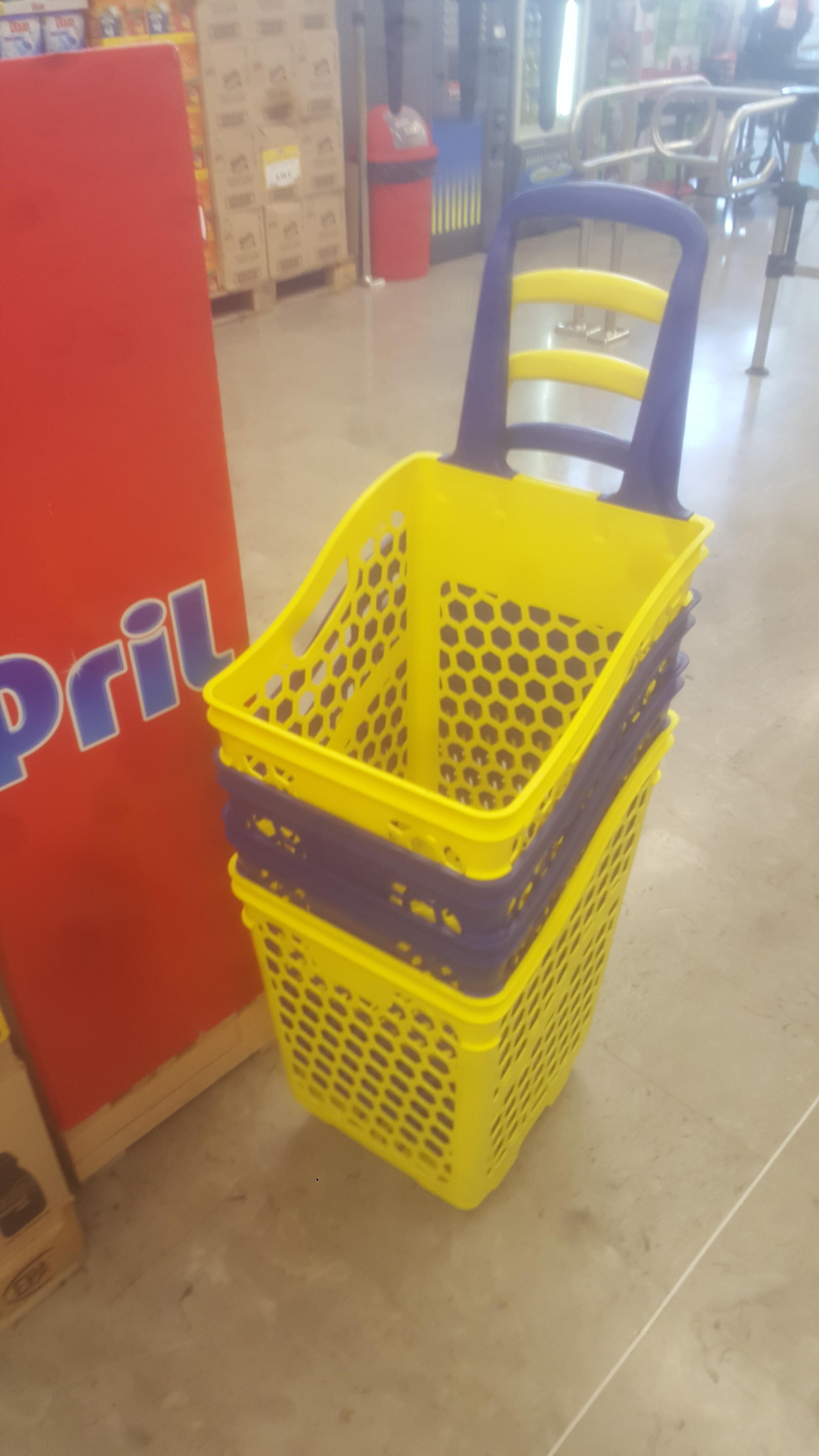 Shopping Carts At Ikea Test 1