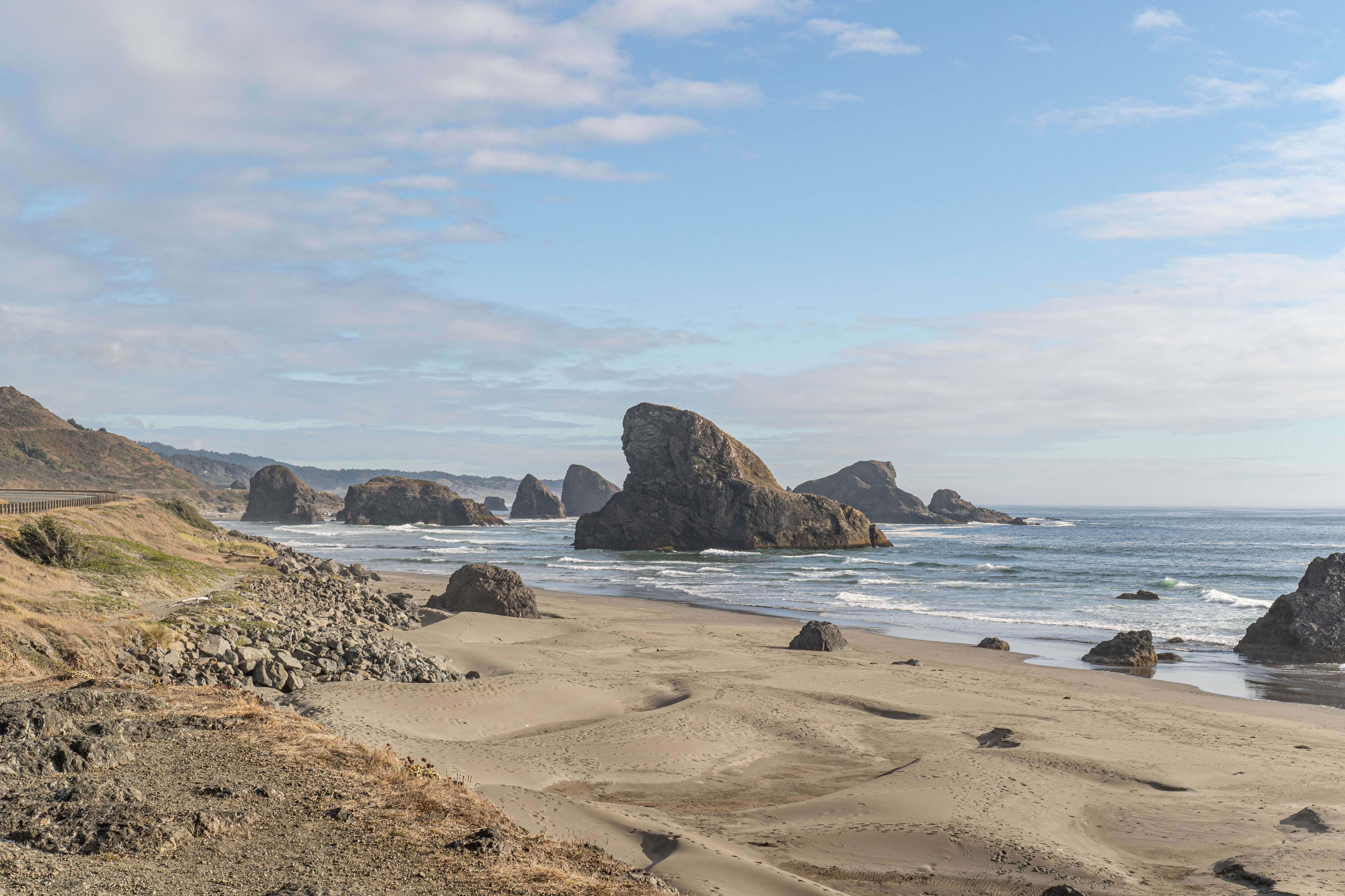 Pistol River, OR what an amazing view!!! 😍 r/oregon