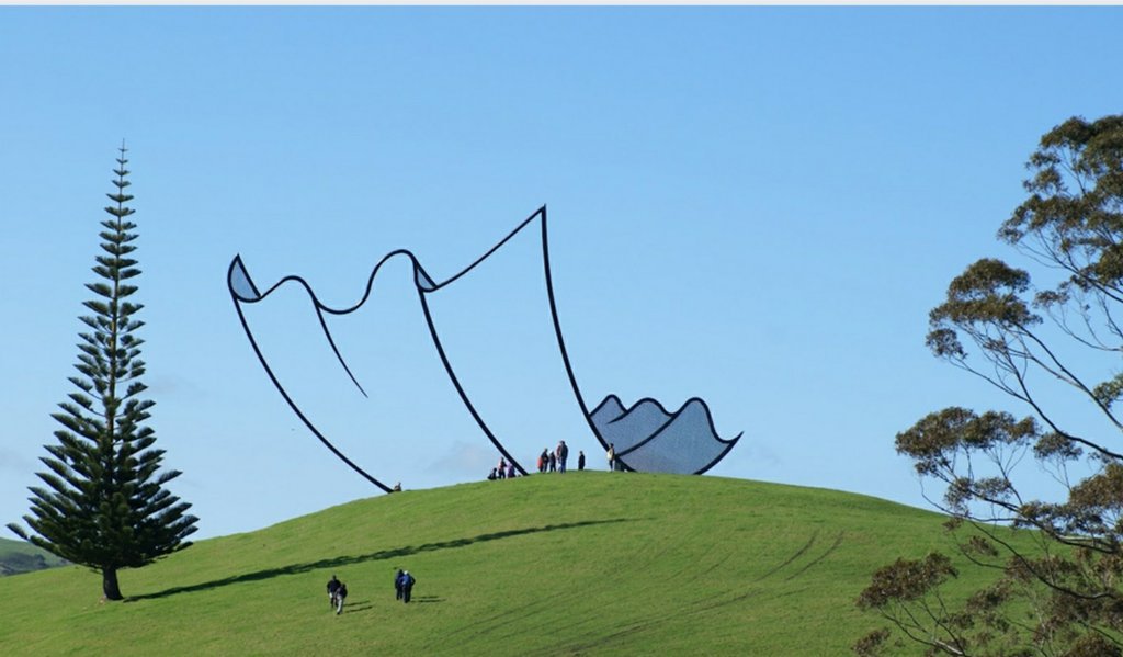 There's a giant sculpture in New Zealand that gives the illusion of