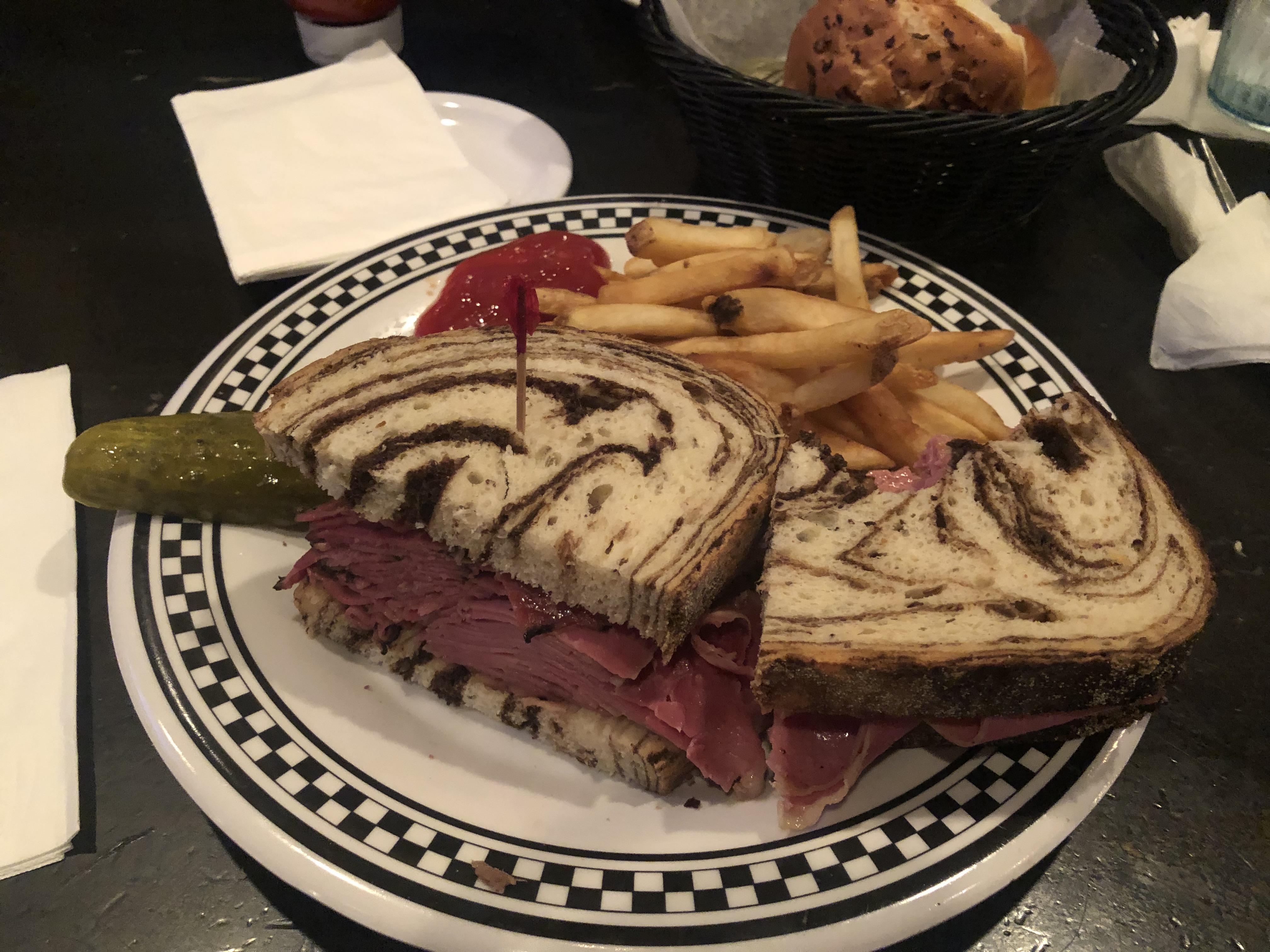 [I Ate] Corned beef and pastrami on marble rye r/food