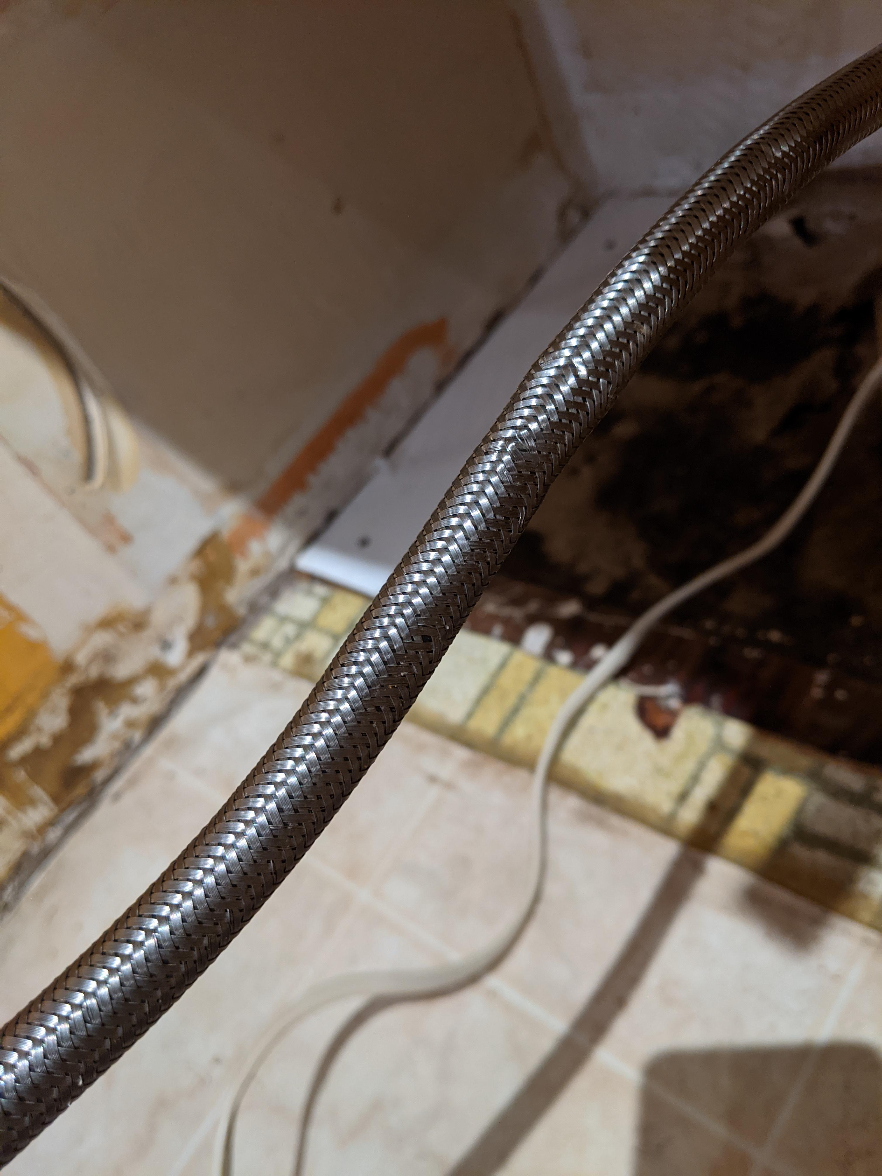 Should I replaced this dented dishwasher line? r/Plumbing