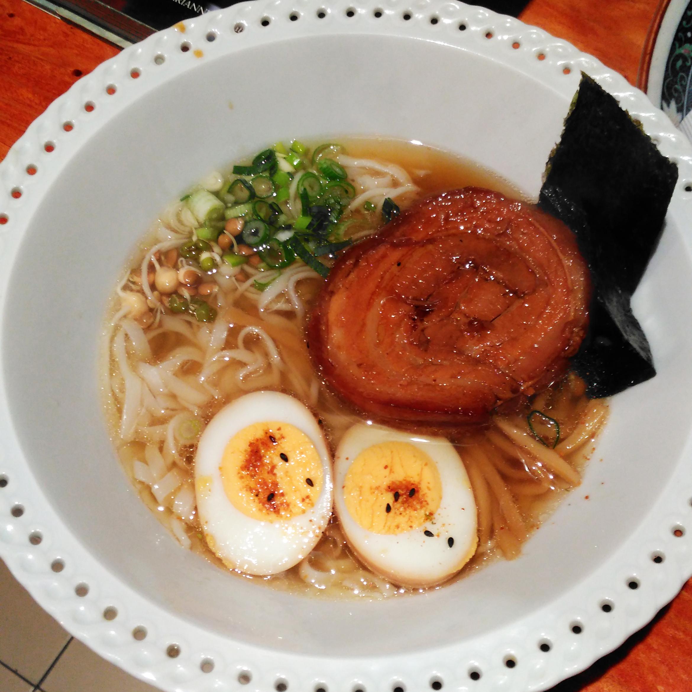 [Fresh] Homemade chicken shio ramen (using pressure cooker) r/ramen