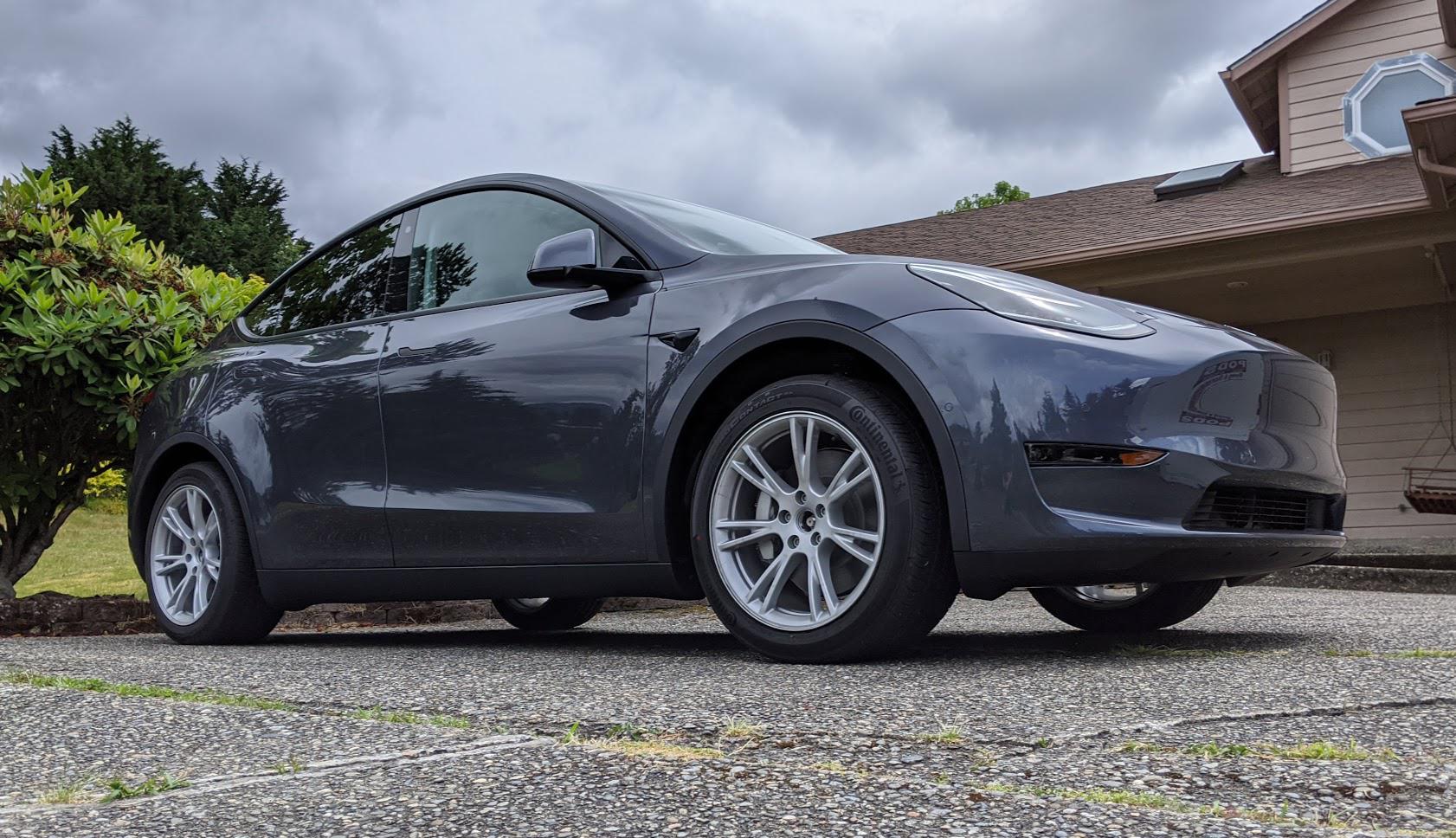 Midnight Silver Metallic with Naked Gemini Wheels r/TeslaModelY