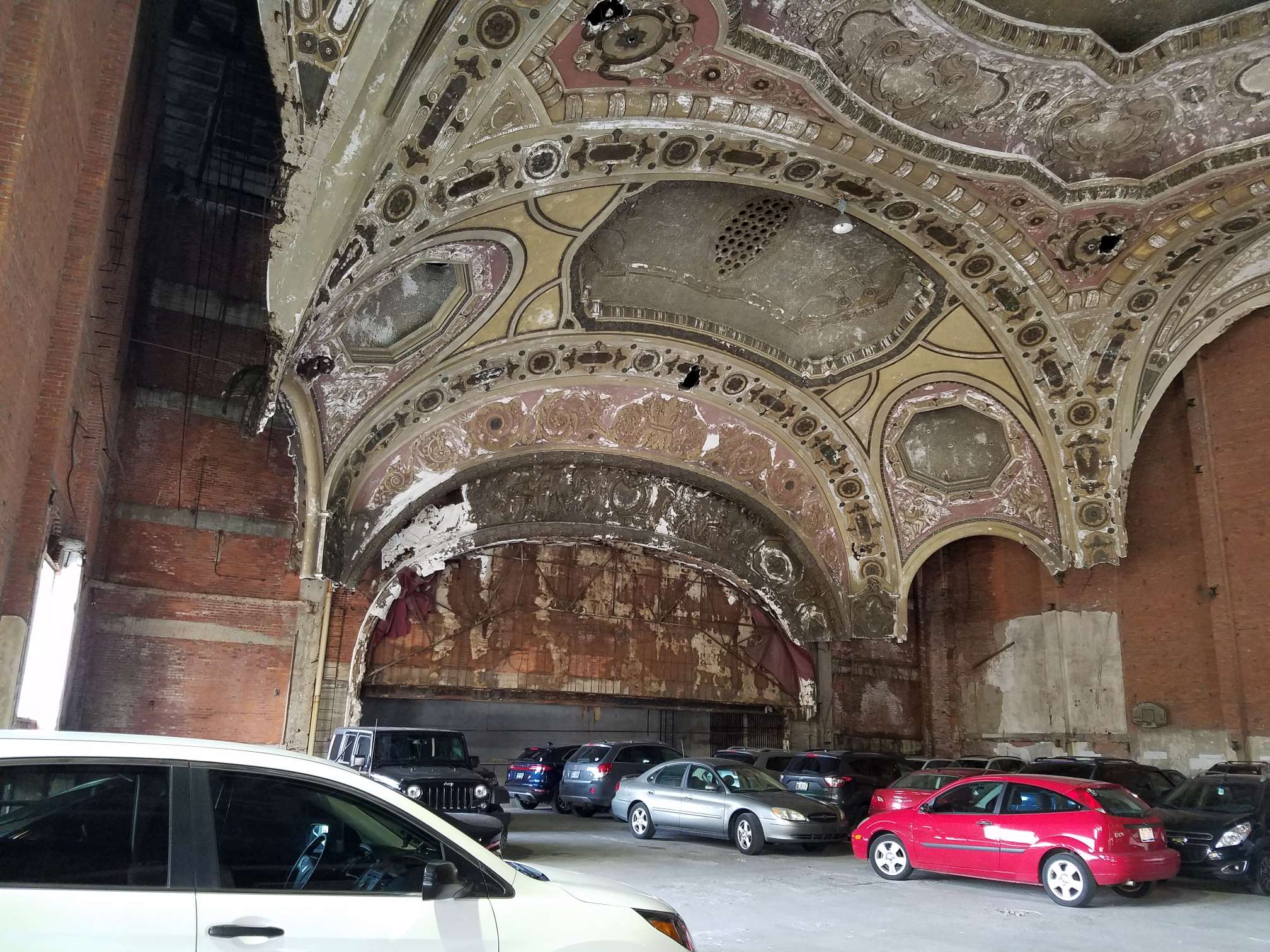 Most unique parking structure ever?? Only in Detroit. r/Detroit