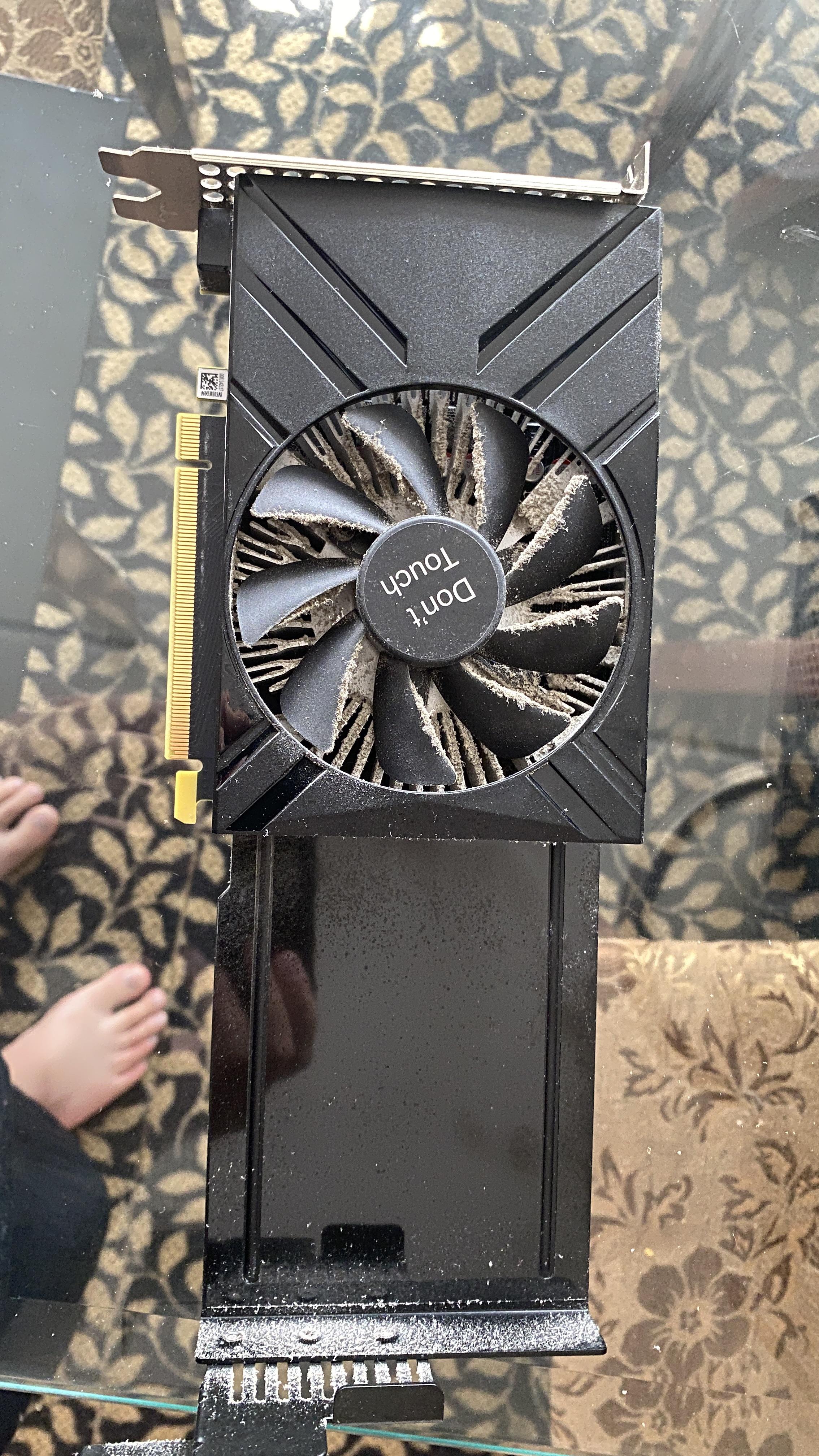 HOW TO CLEAN THIS OEM GTX 1660 Super? There is a huge bracket on it
