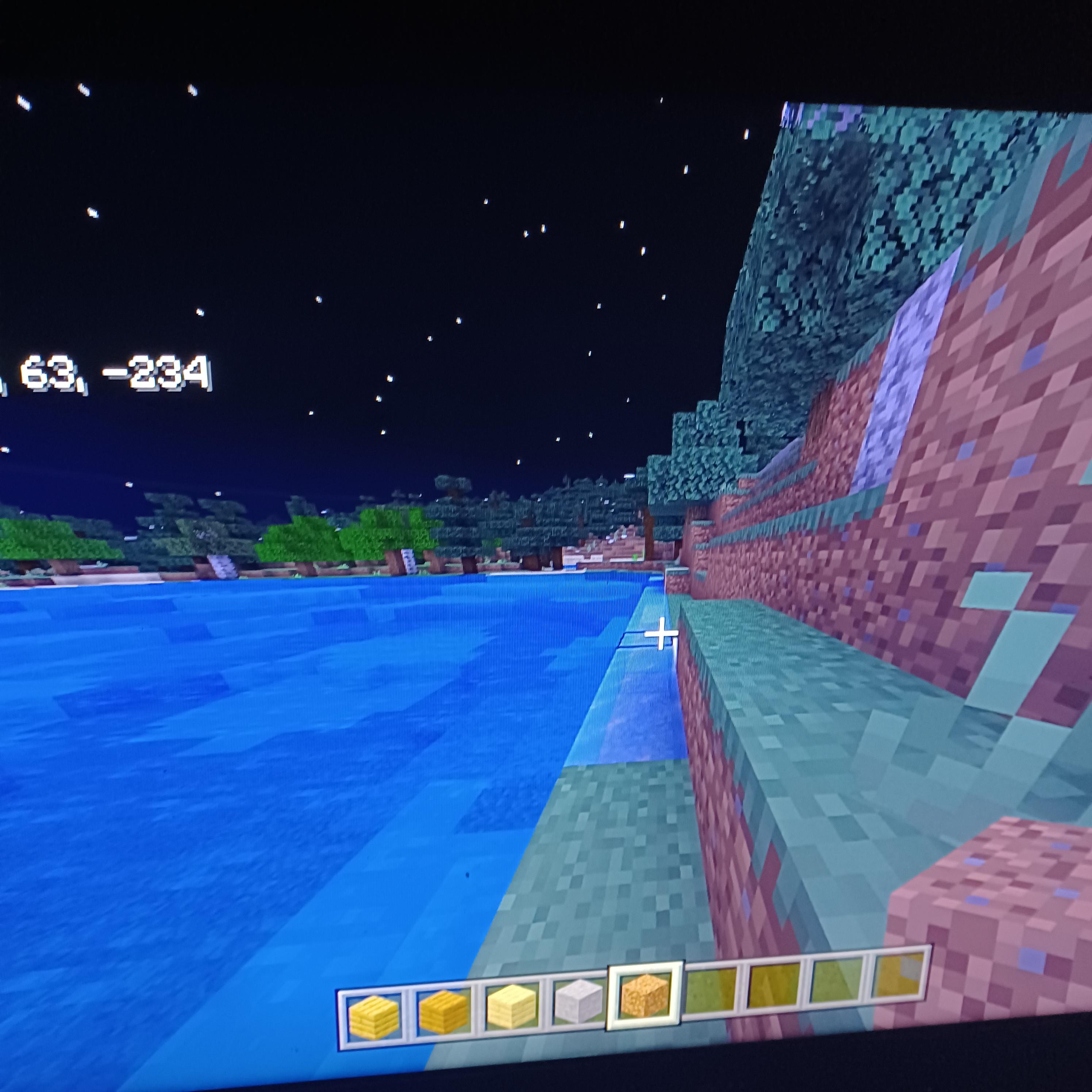 Why is the water freezing at y 63? r/Minecraft