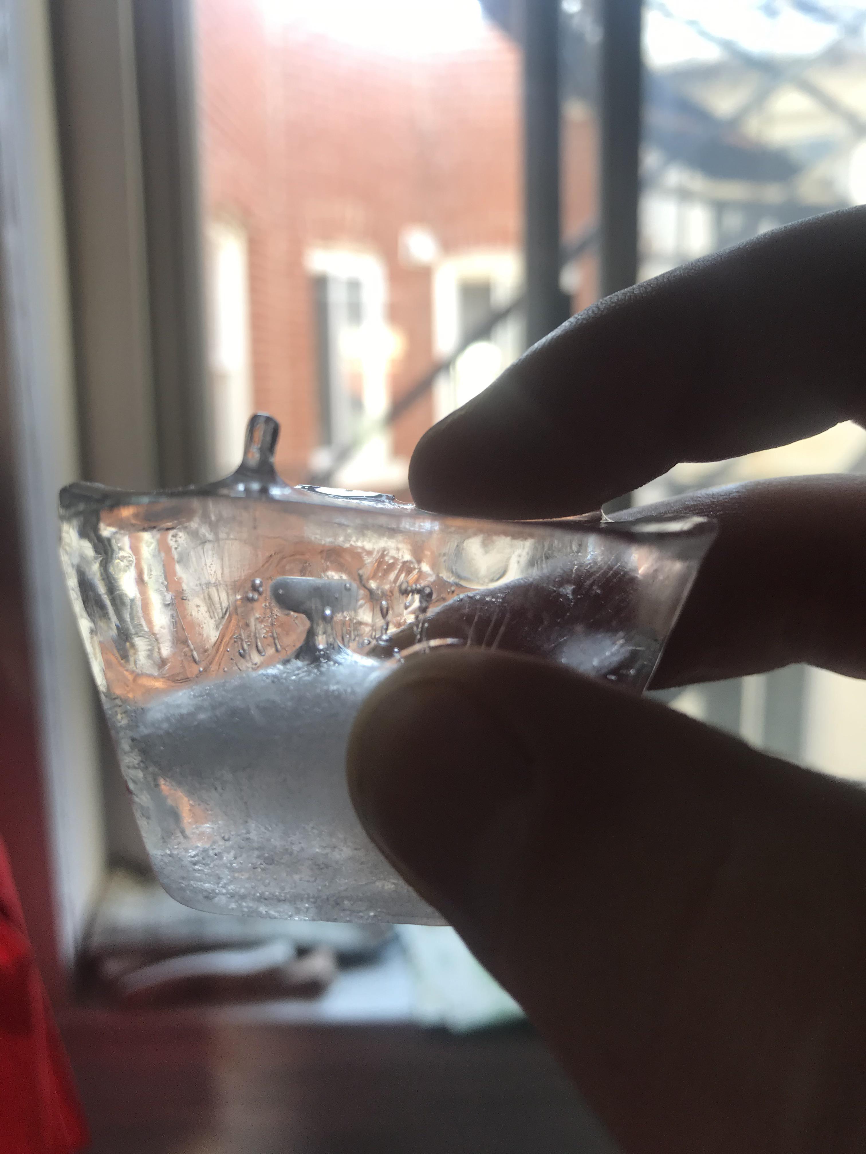 This little nub on my ice cube (can someone explain me why?) r