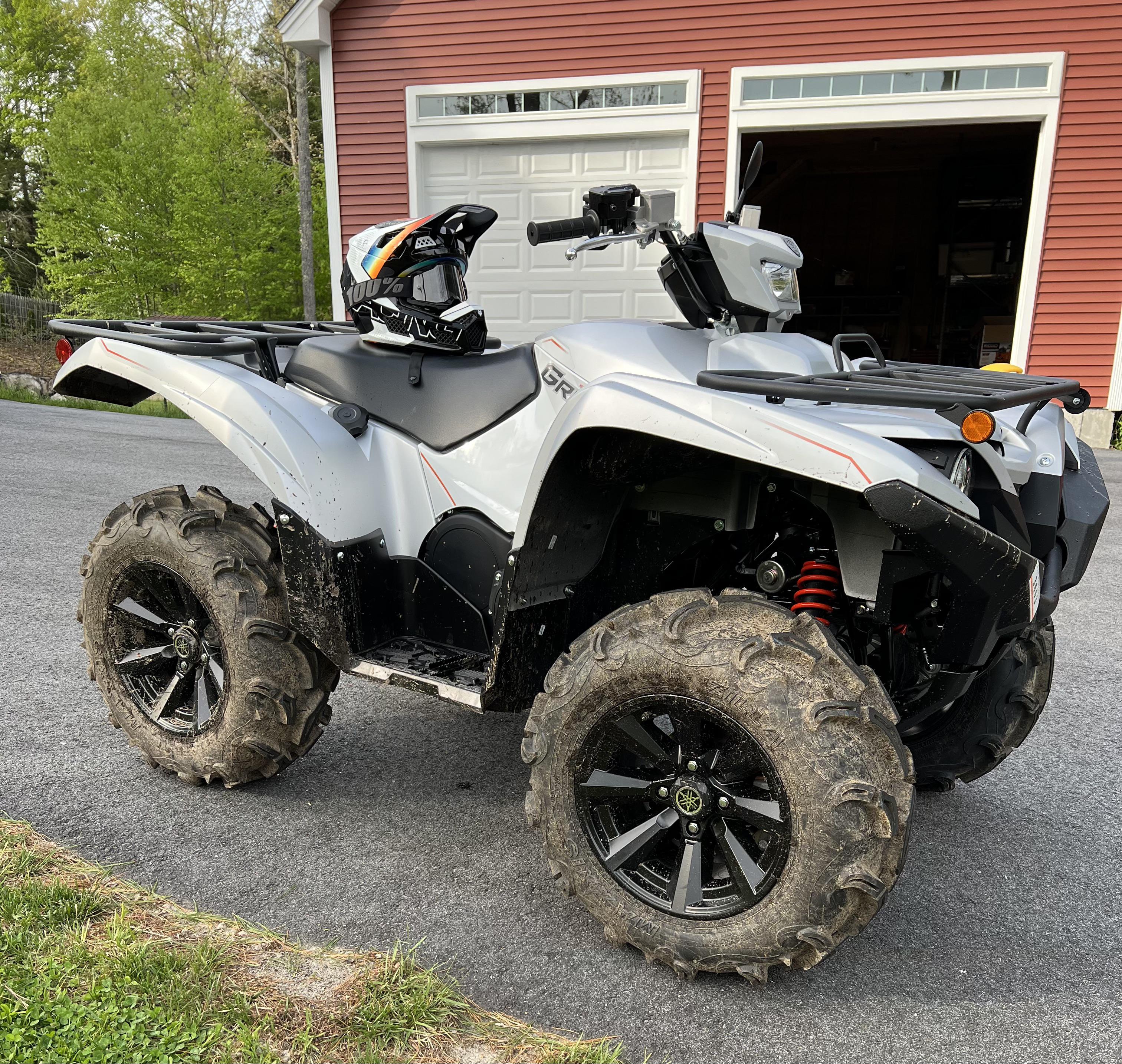 First ATV 2022 Yamaha Grizzly 700 SE r/ATV