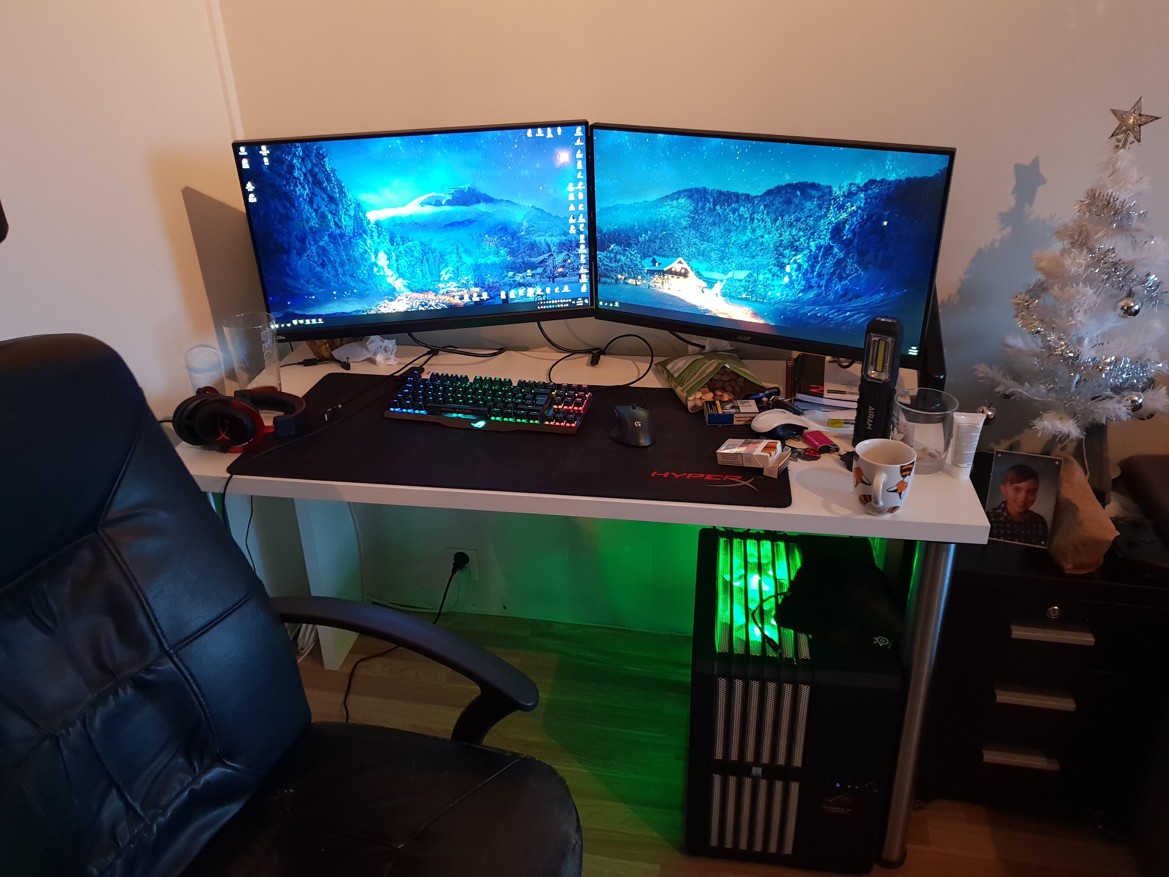 Compact pc corner. battlestations
