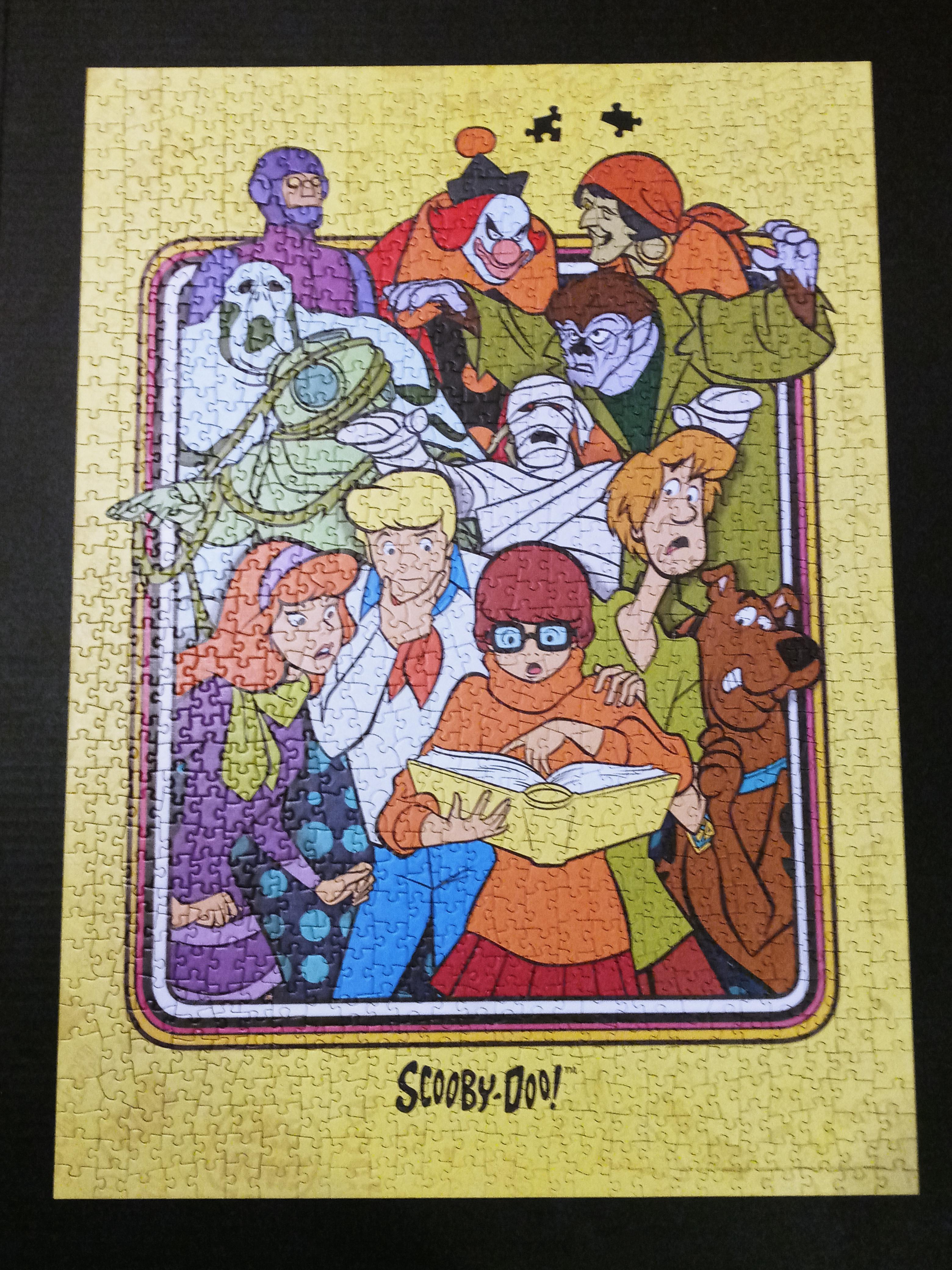 finished a 1,000 piece scoobydoo puzzle.. r/mildlyinfuriating